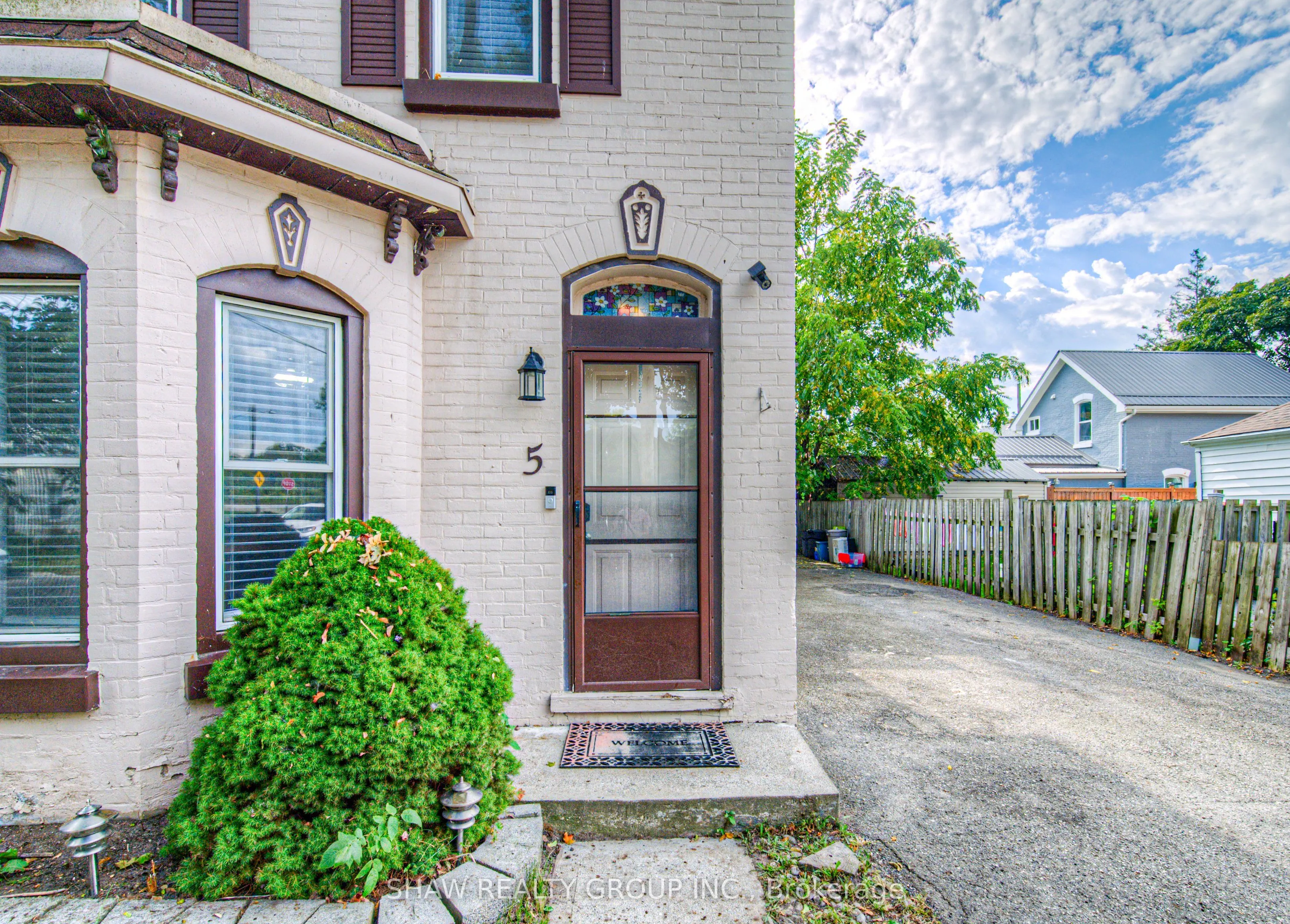 5 Superior Street