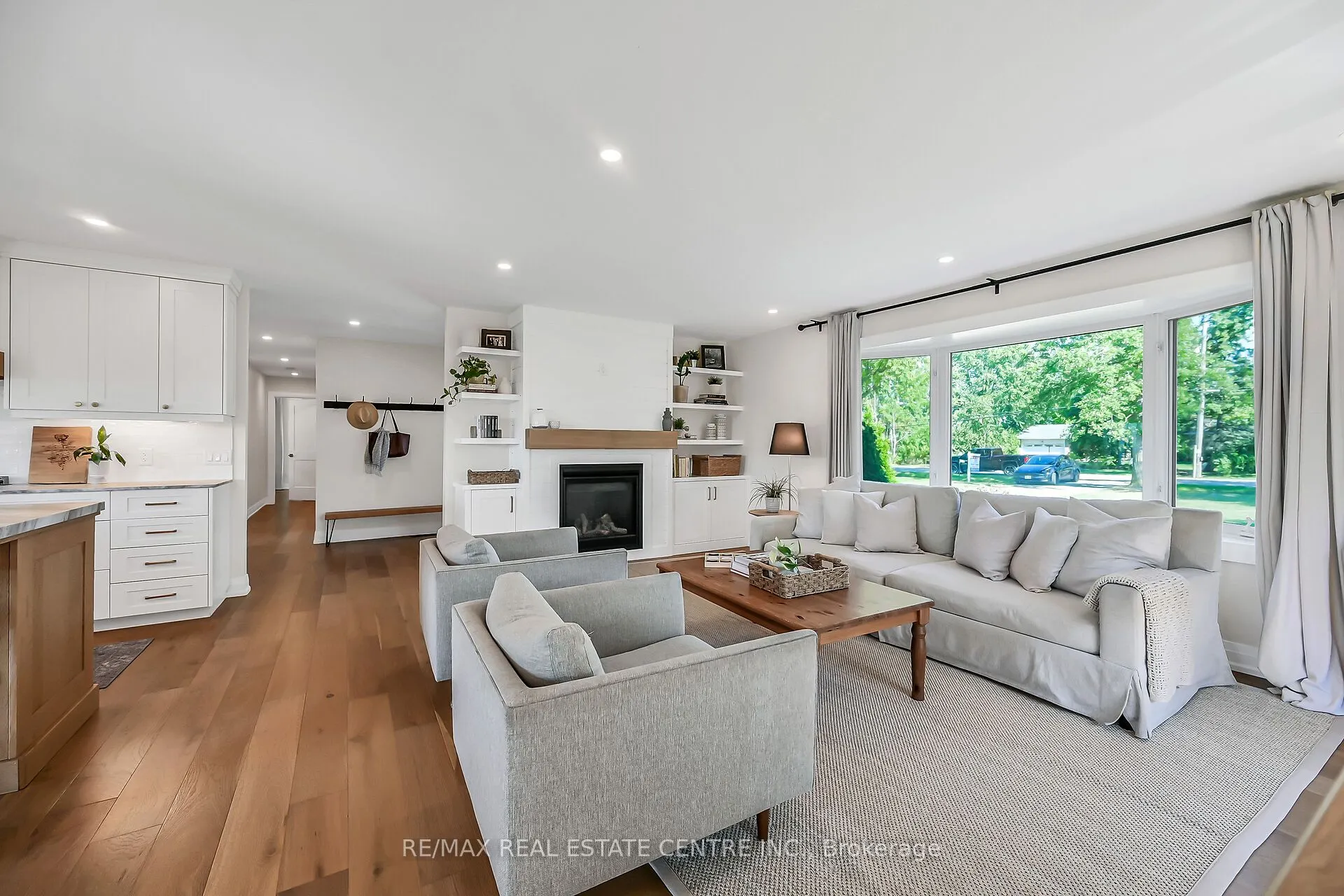 2121 Golf Club Road