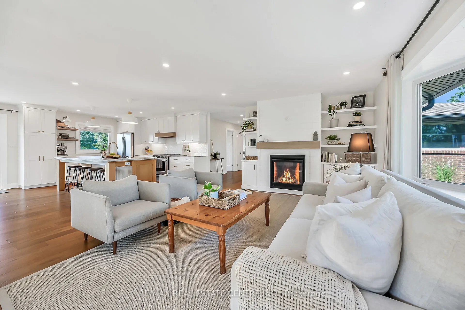 2121 Golf Club Road