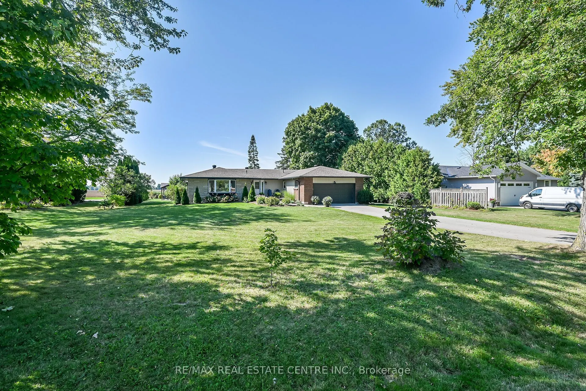 2121 Golf Club Road