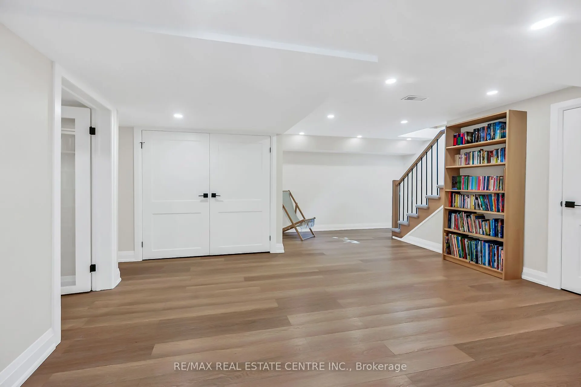 2121 Golf Club Road