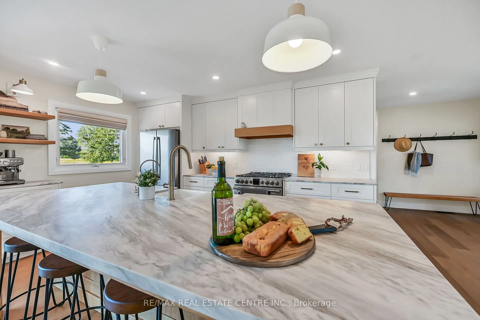 2121 Golf Club Road