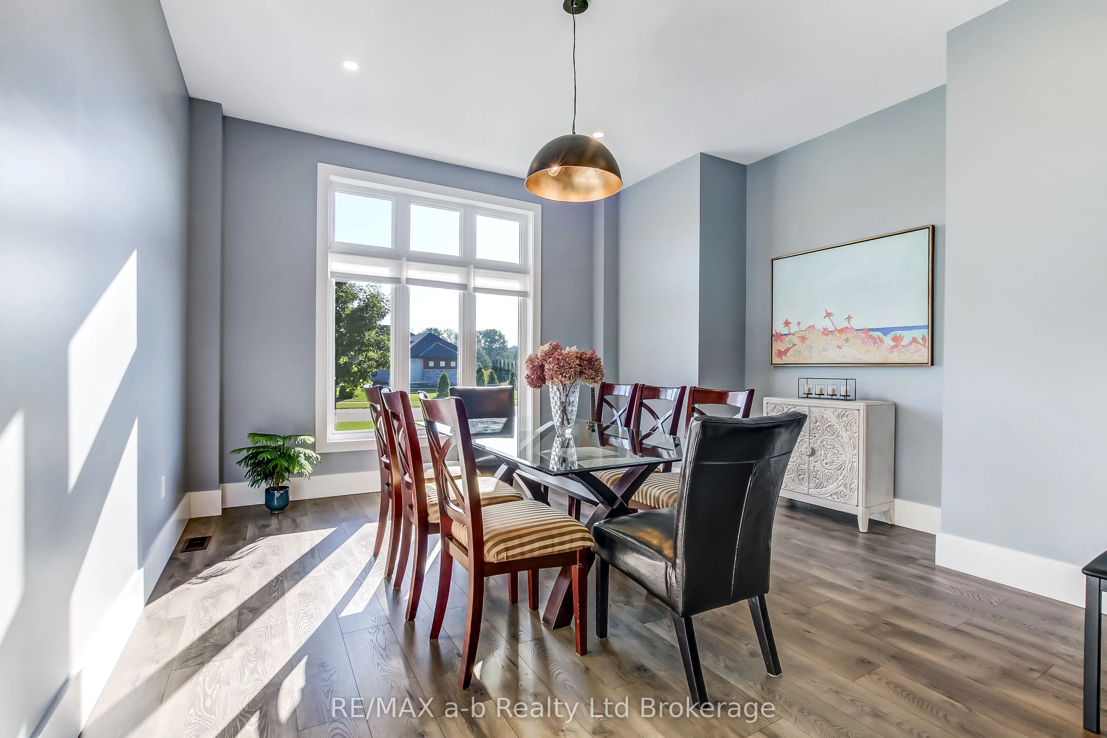 48 OTTERVIEW Drive