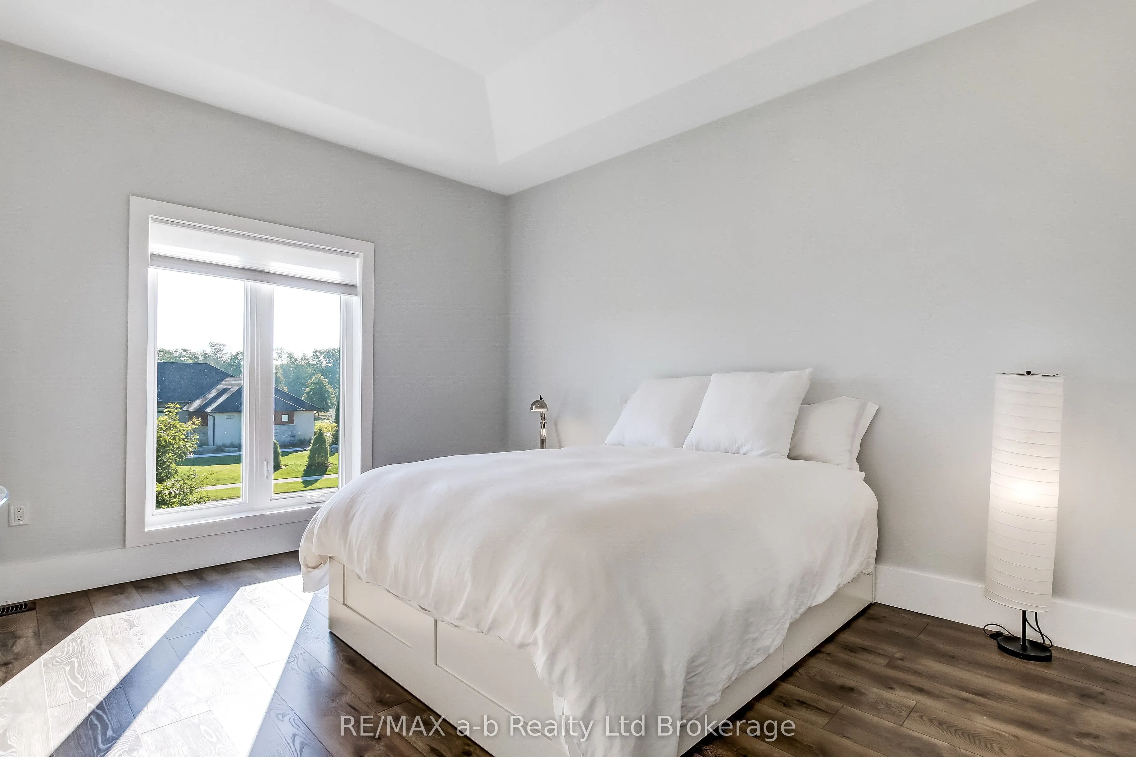 48 OTTERVIEW Drive