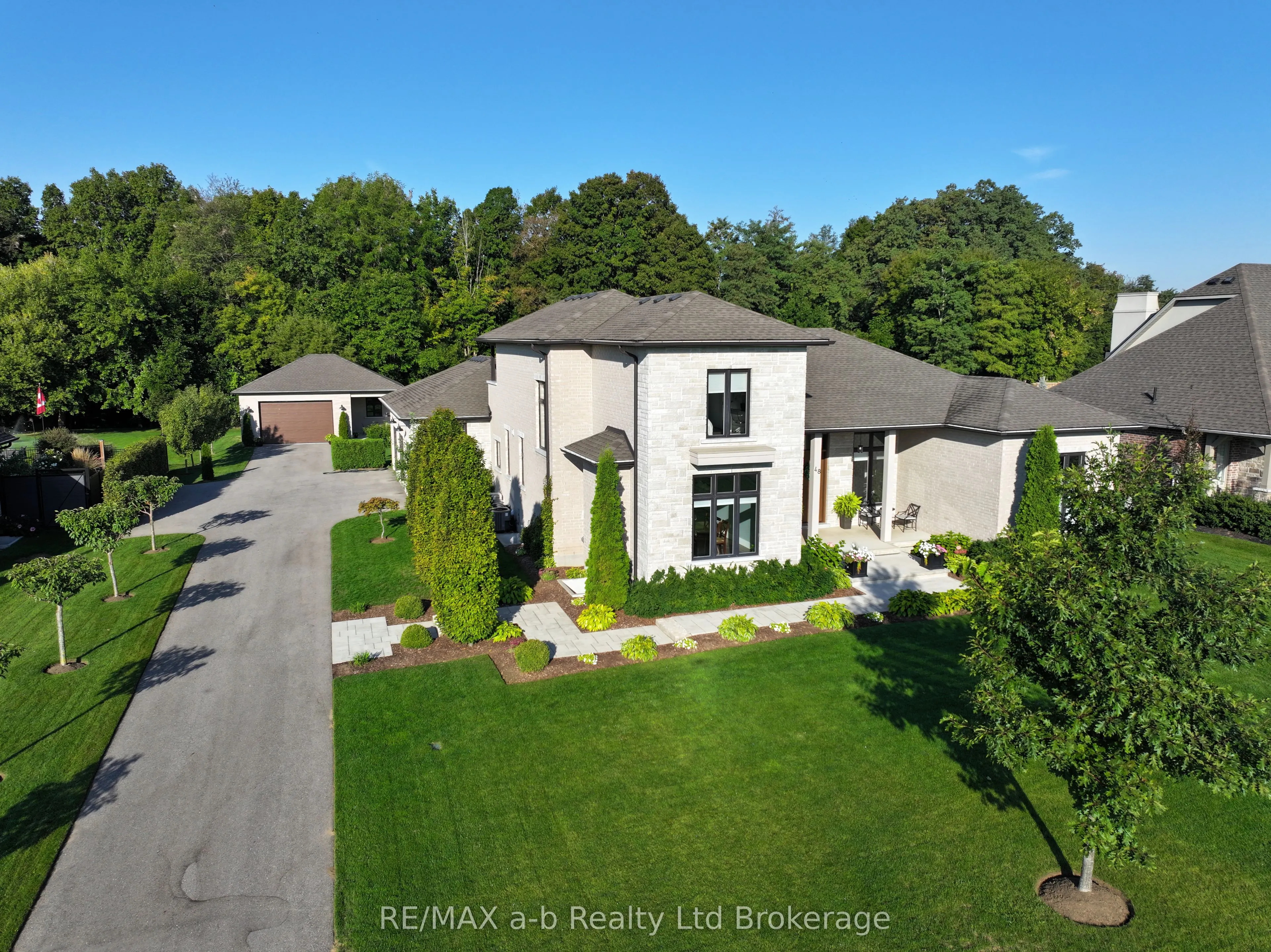 48 OTTERVIEW Drive