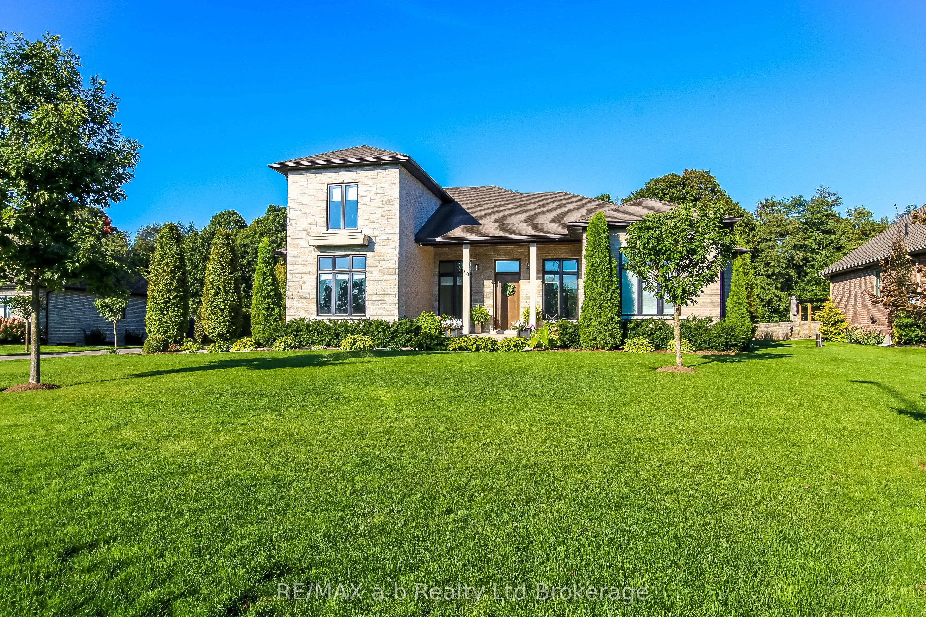 48 OTTERVIEW Drive
