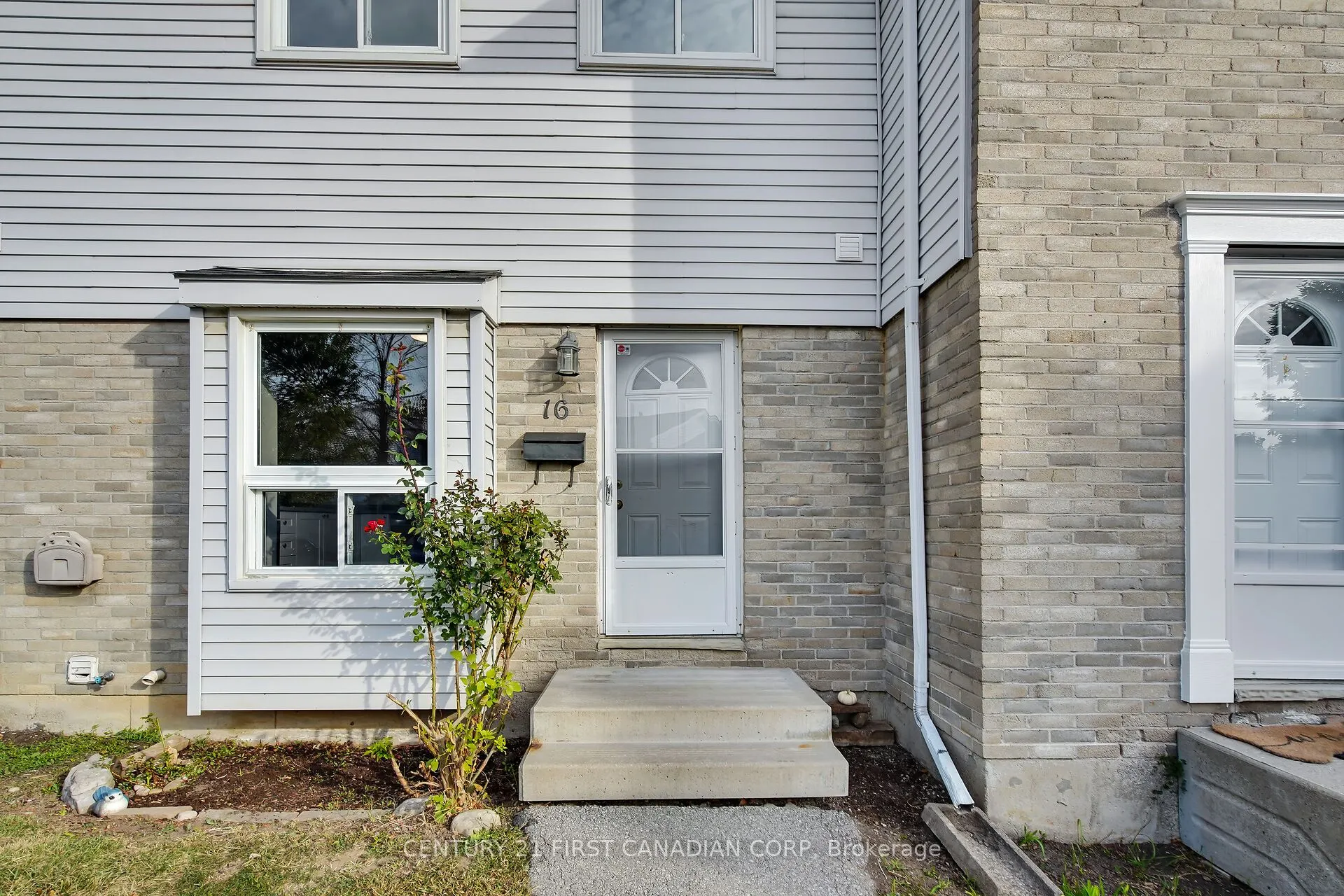 1786 Attawandaron Road, #16