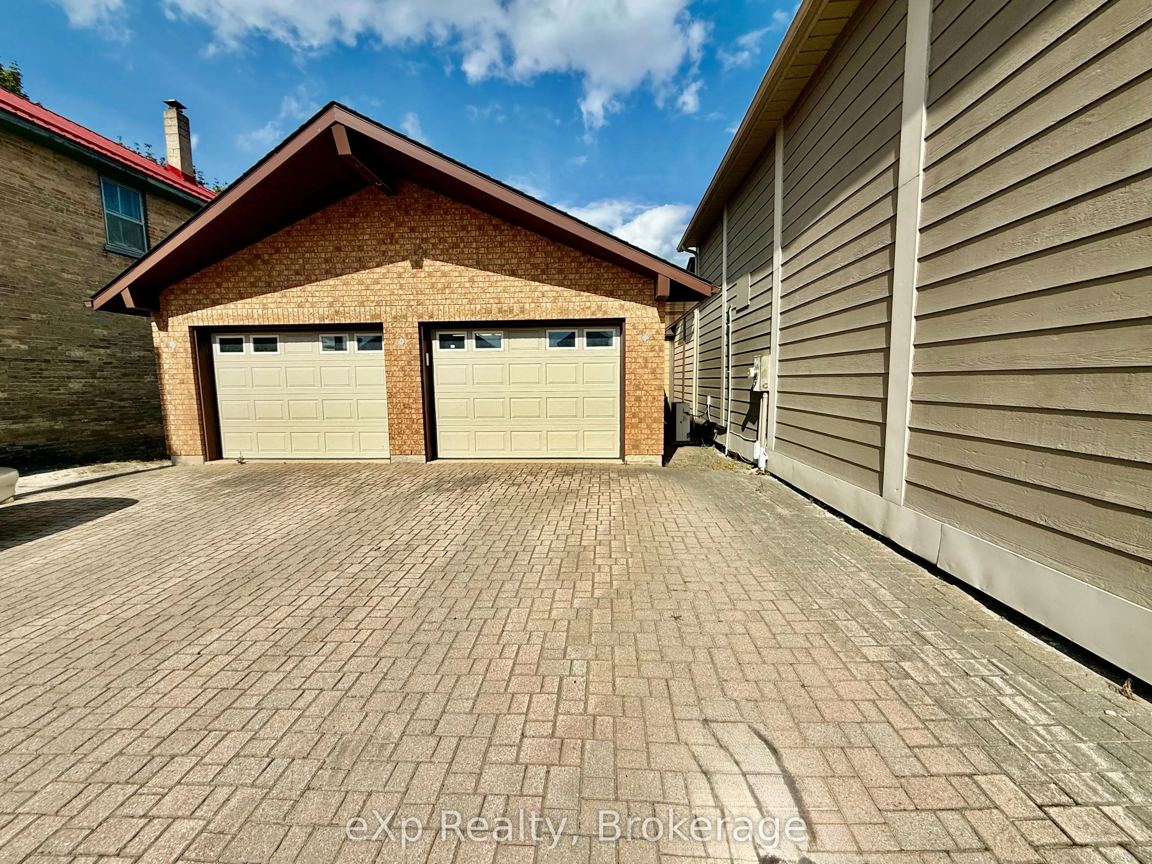 108 Elora Street