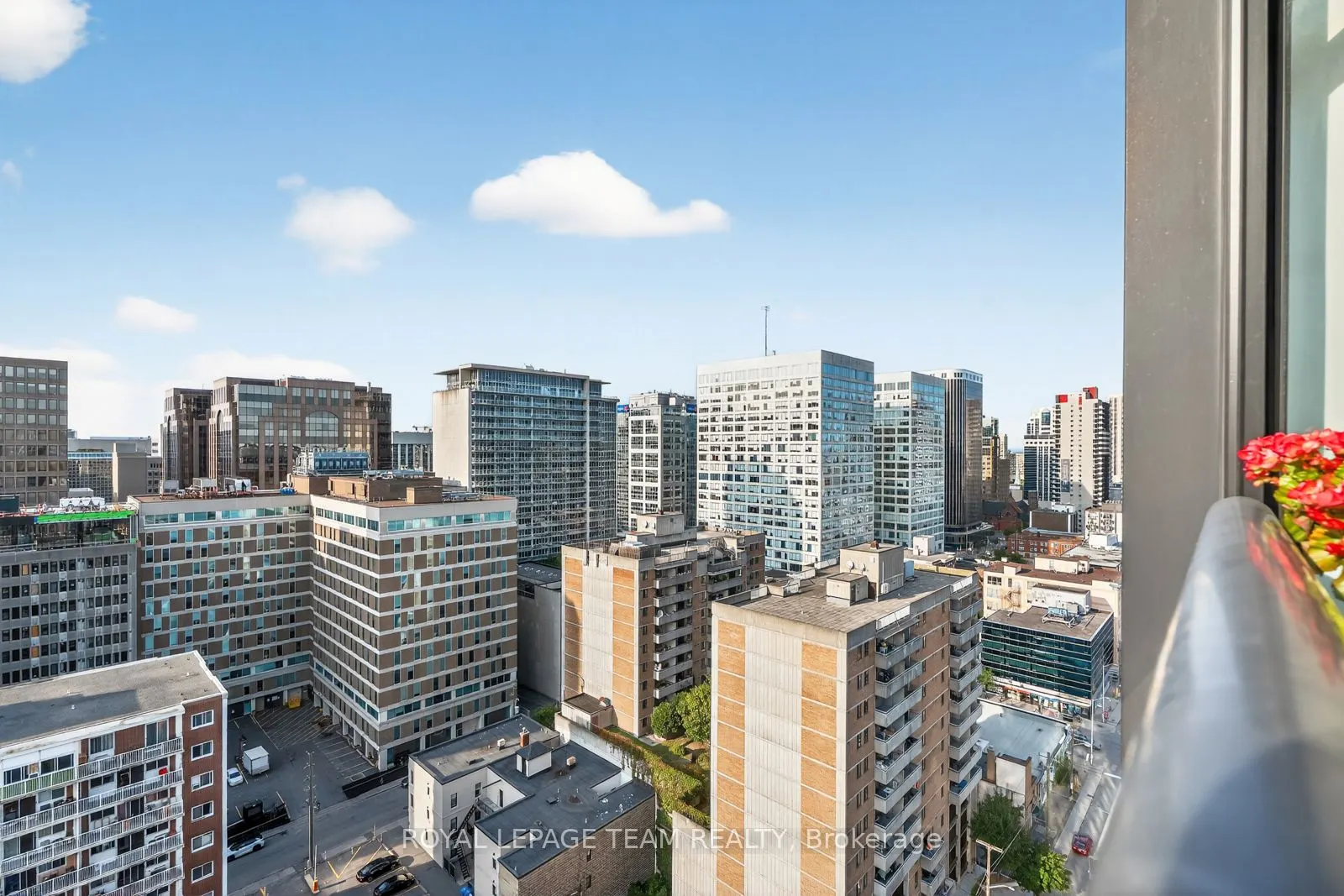 235 Kent Avenue, #1902