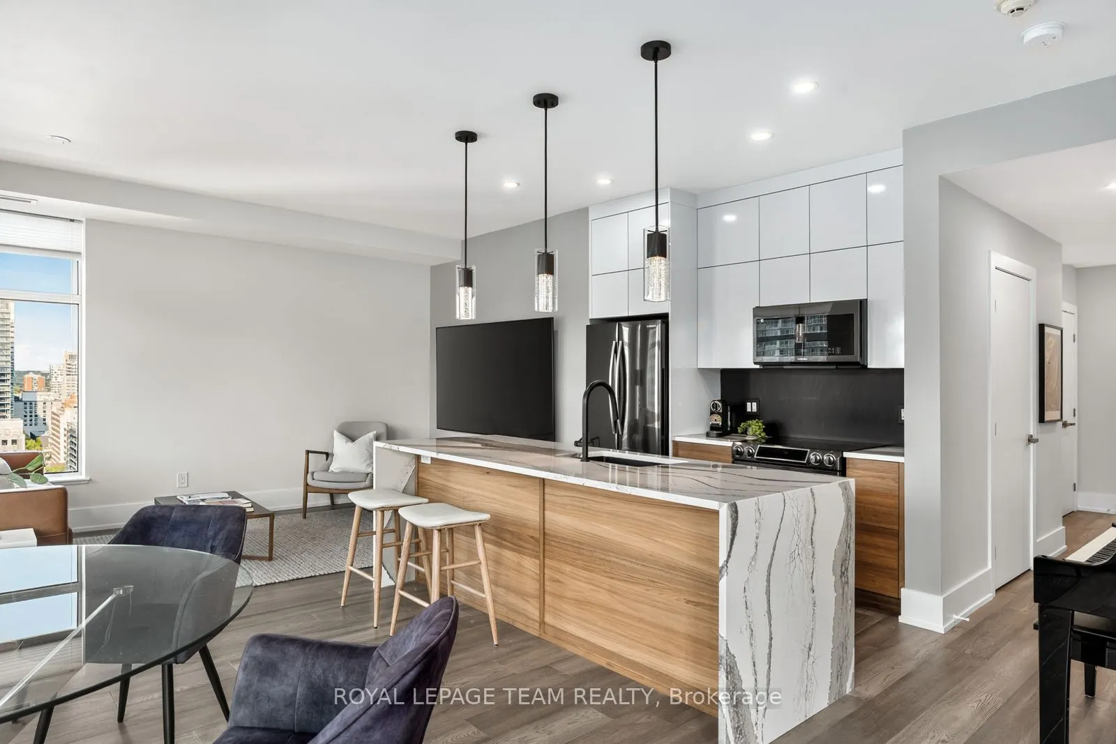 235 Kent Avenue, #1902