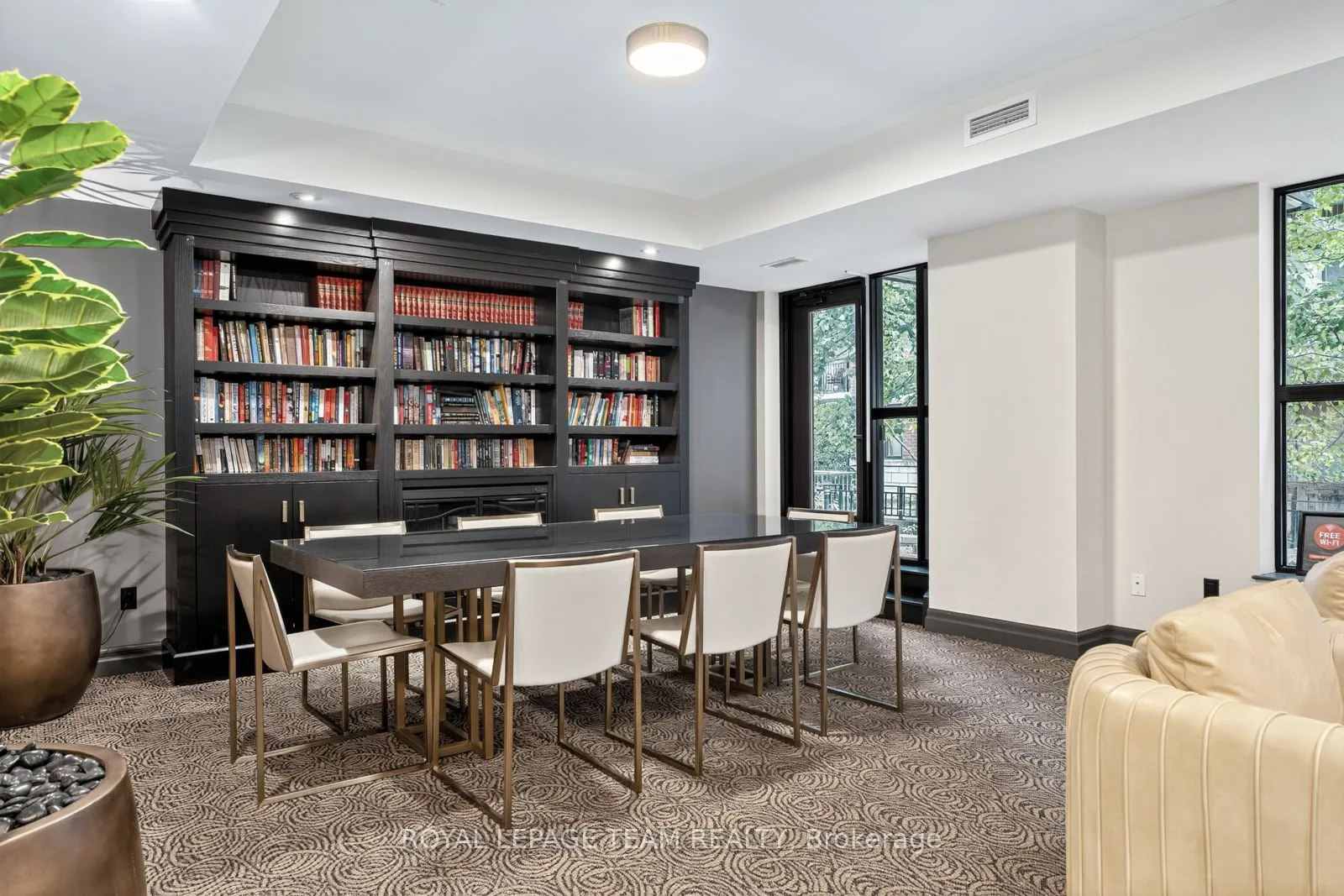 235 Kent Avenue, #1902