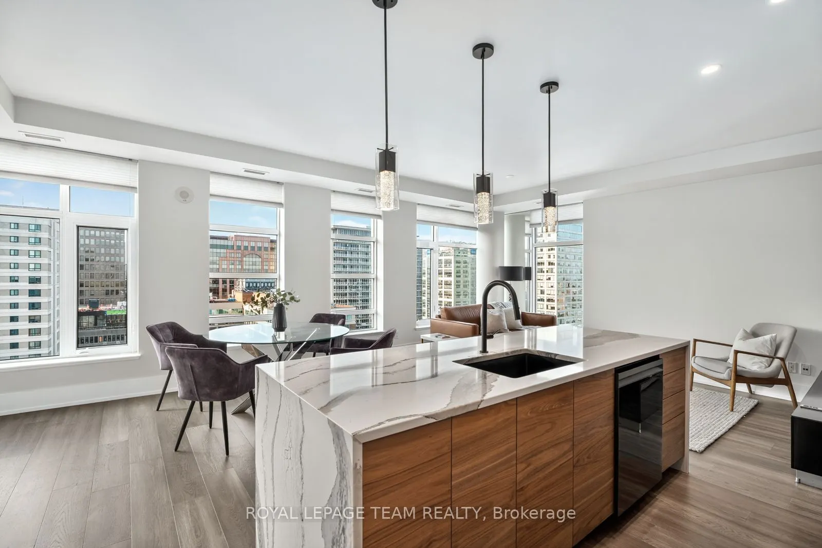 235 Kent Avenue, #1902
