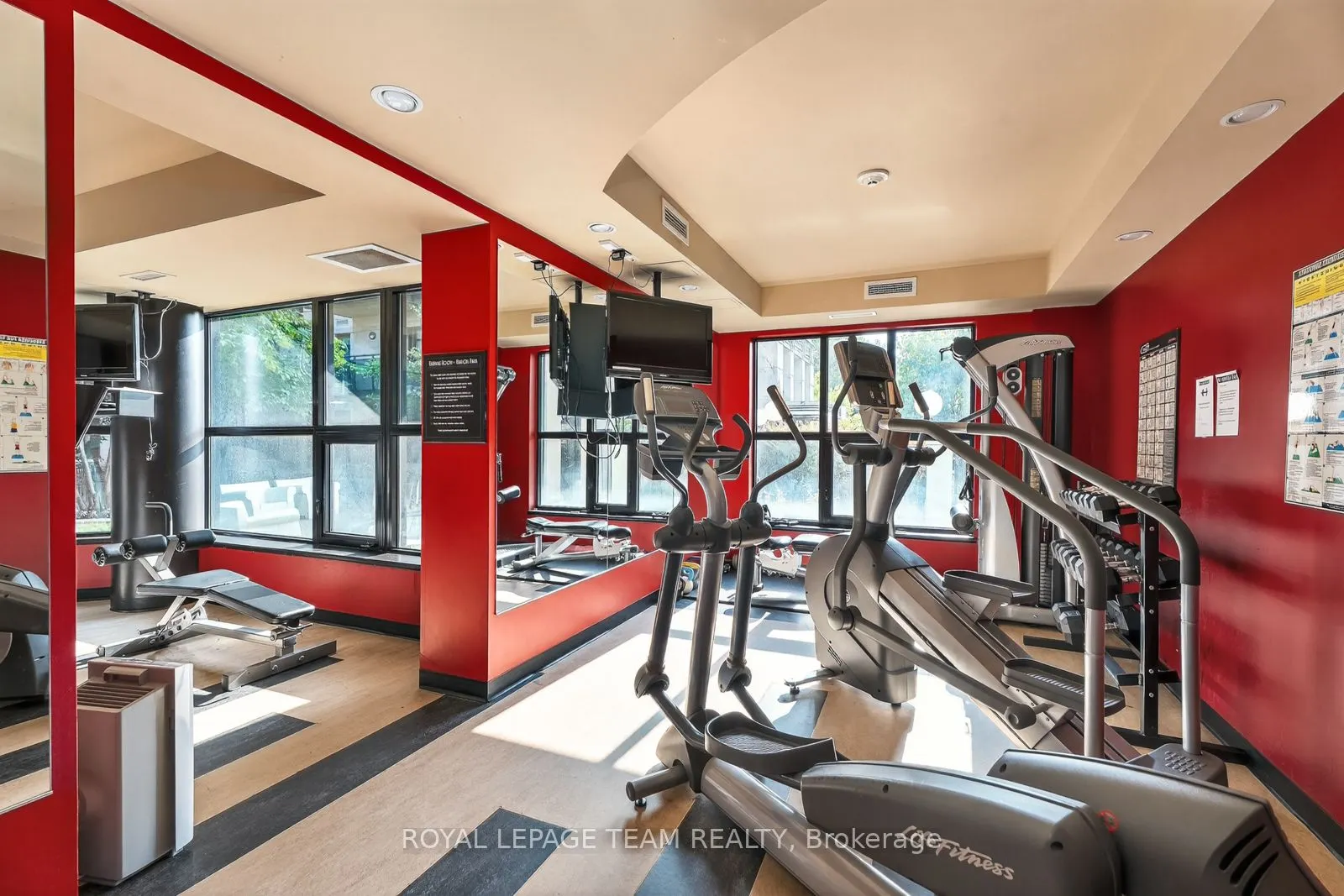 235 Kent Avenue, #1902
