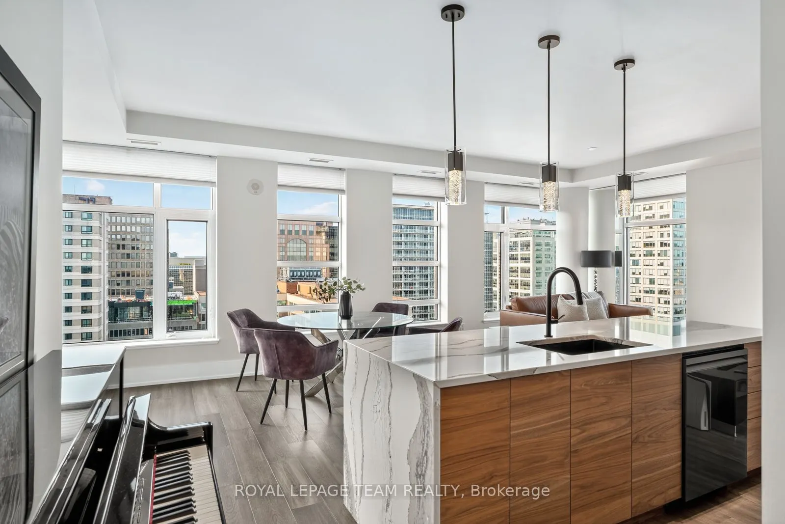 235 Kent Avenue, #1902