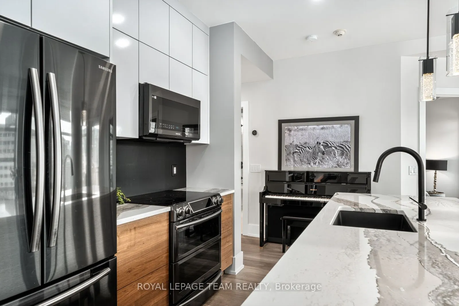 235 Kent Avenue, #1902