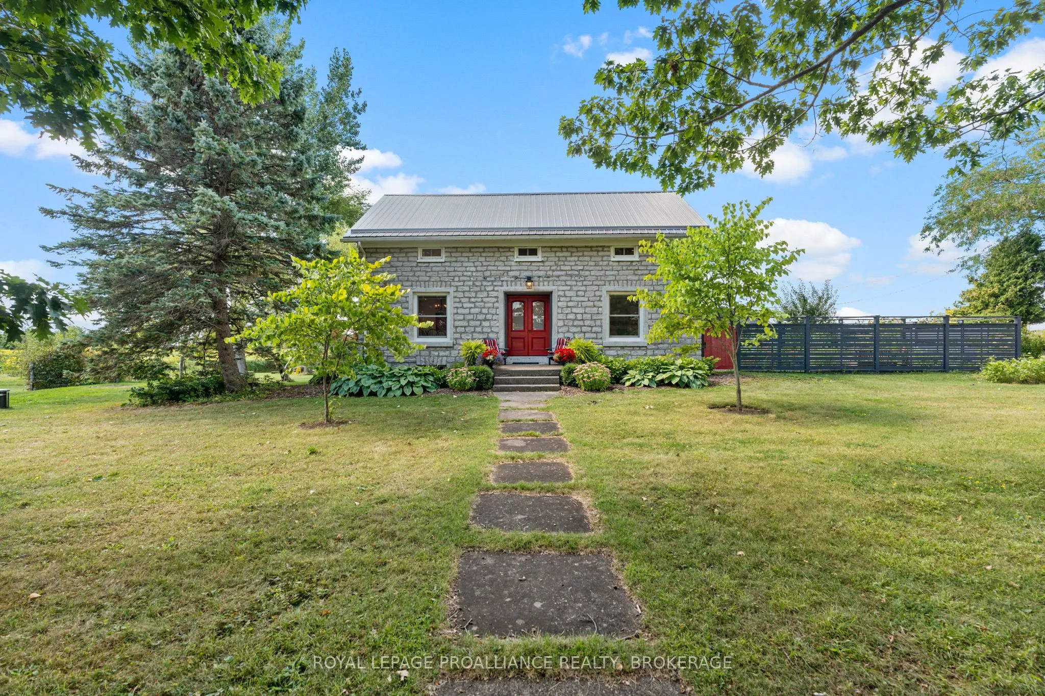 15 14th Line Road