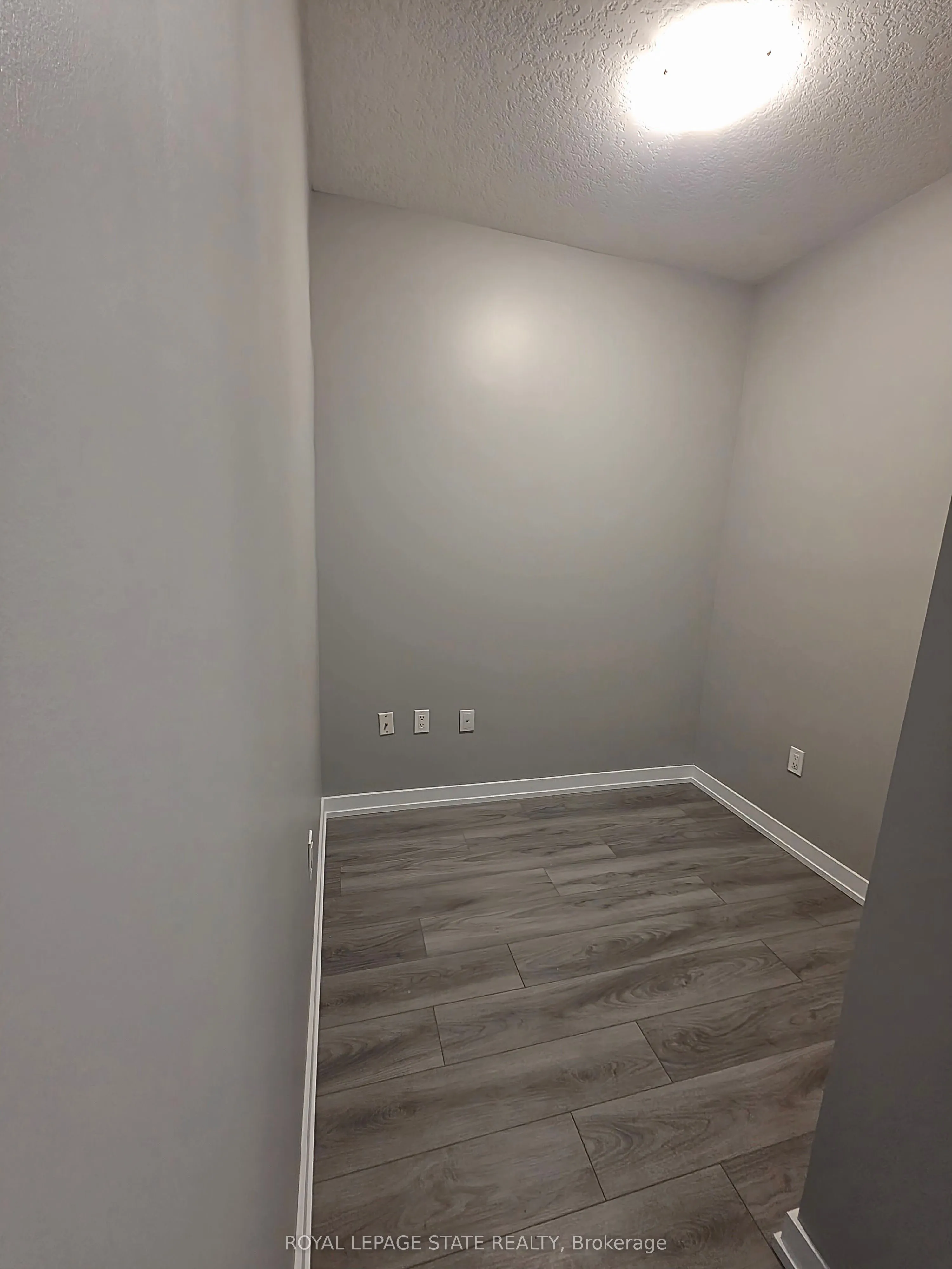 5055 Greenlane Road, #116