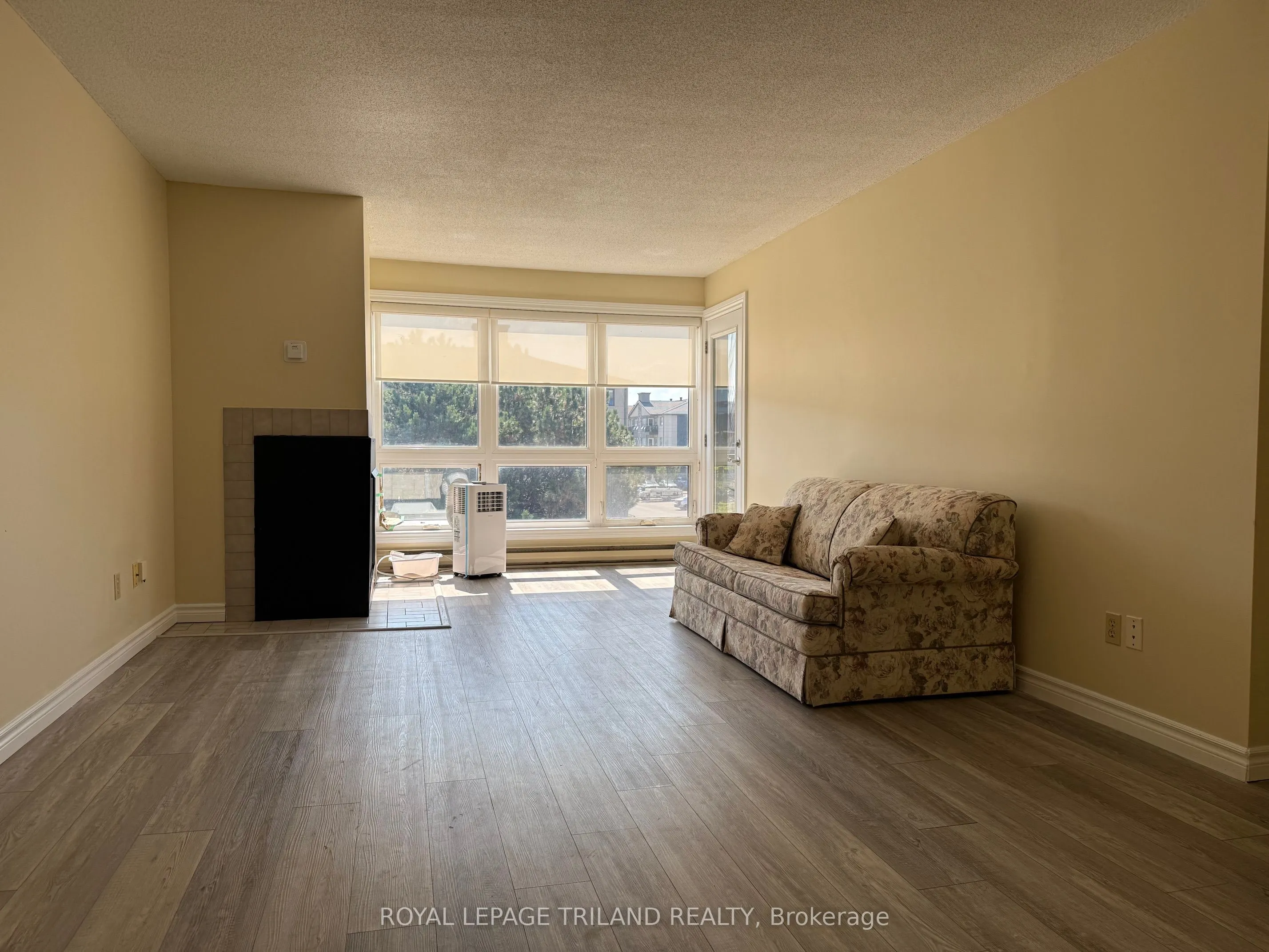 15 Jacksway Crescent, #308