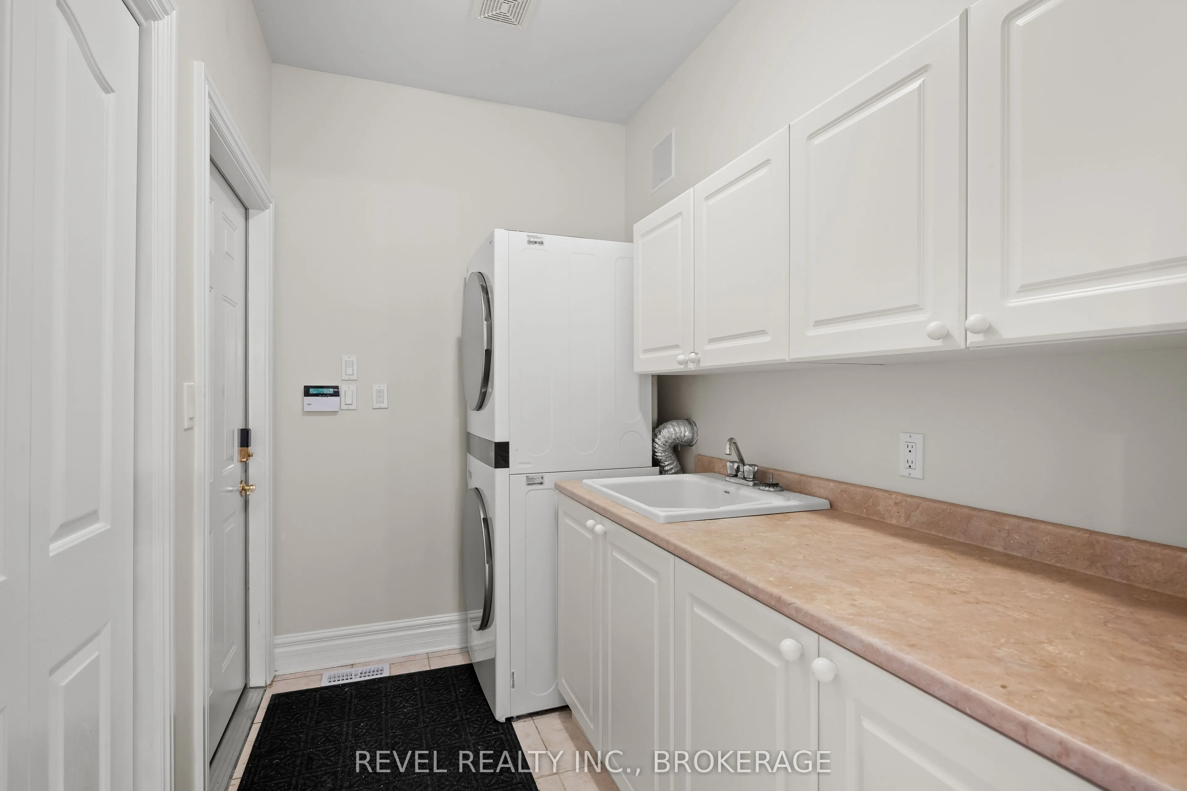 1116 Trailhead Place