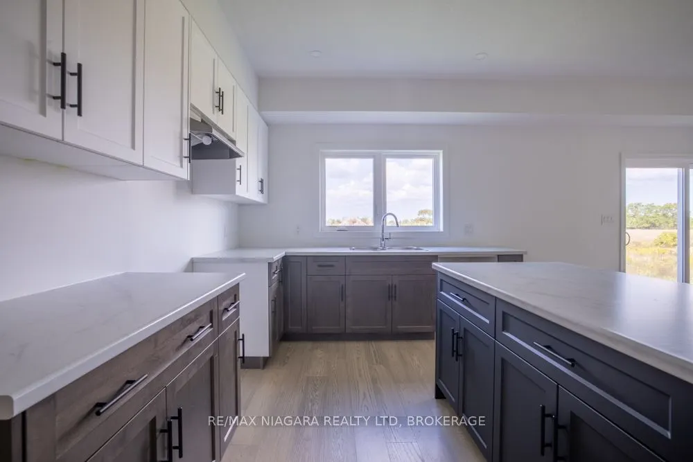 158 Hillcrest Road, #Main