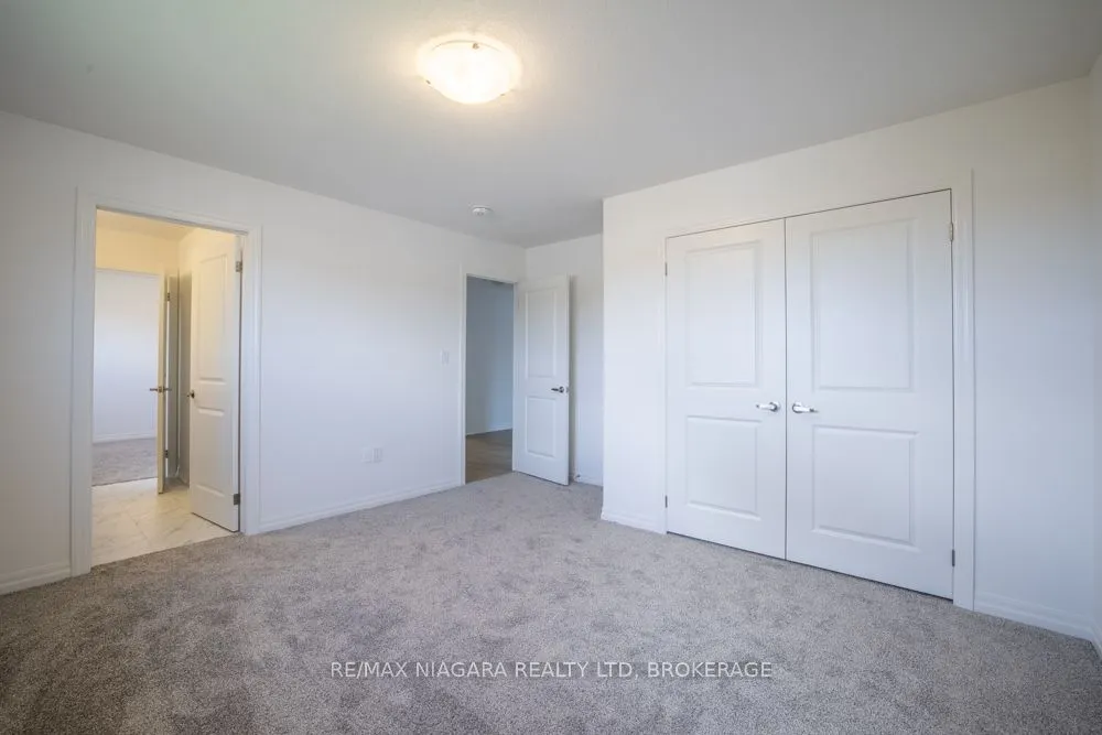 158 Hillcrest Road, #Main