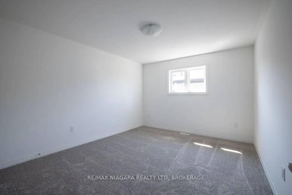 158 Hillcrest Road, #Main