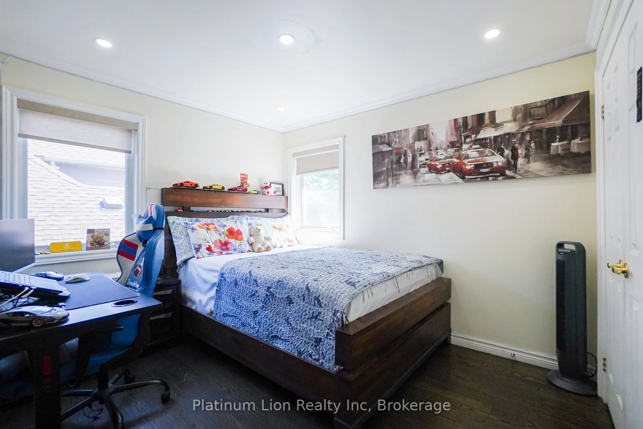 99 Donnici Drive