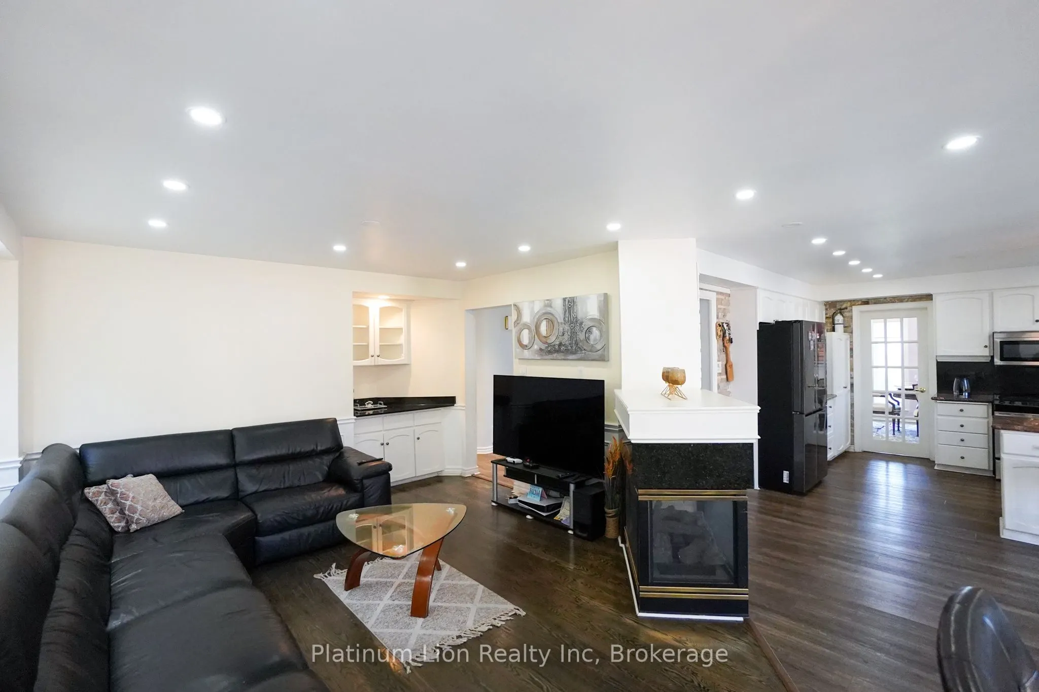 99 Donnici Drive