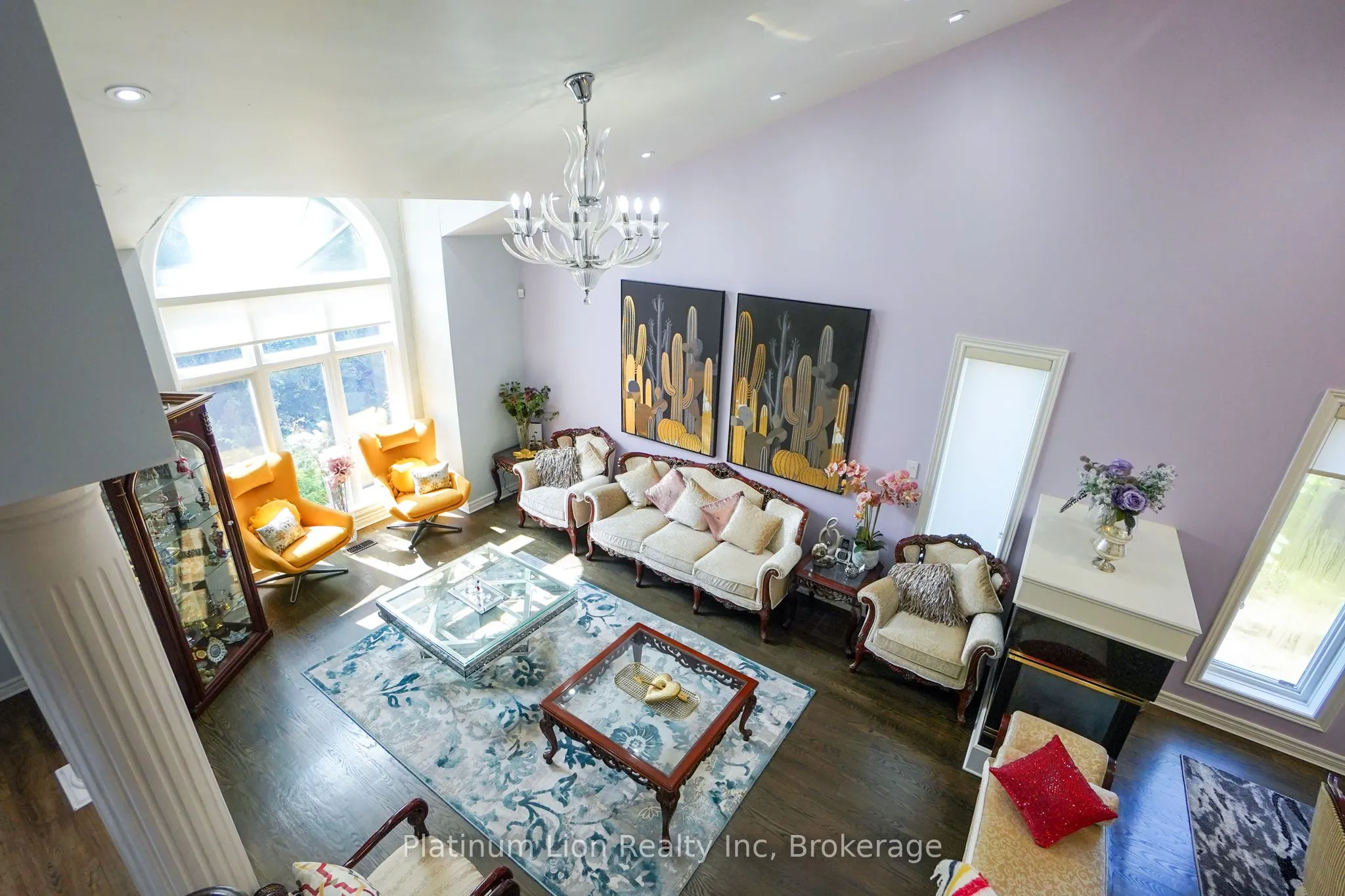 99 Donnici Drive