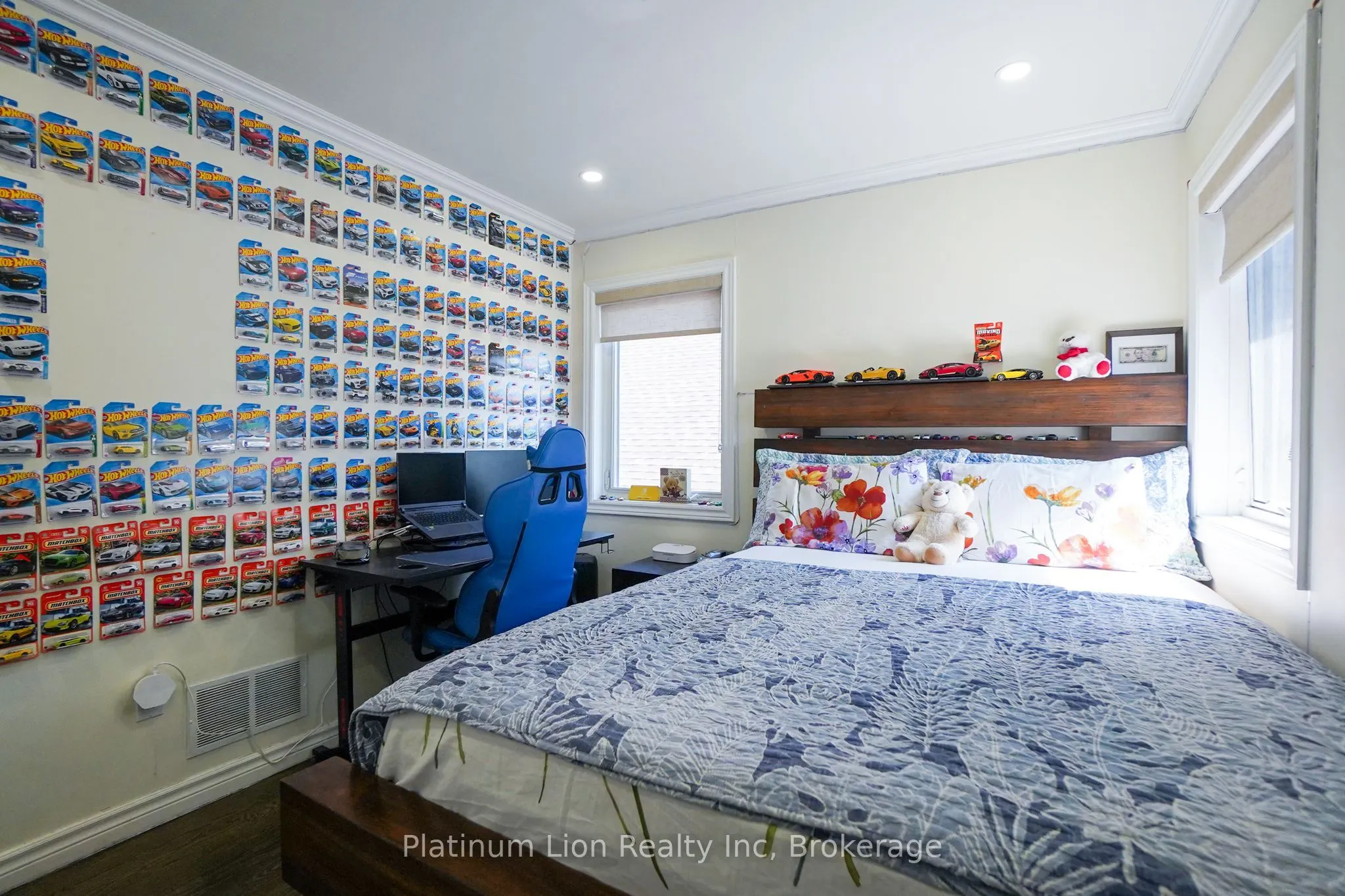 99 Donnici Drive