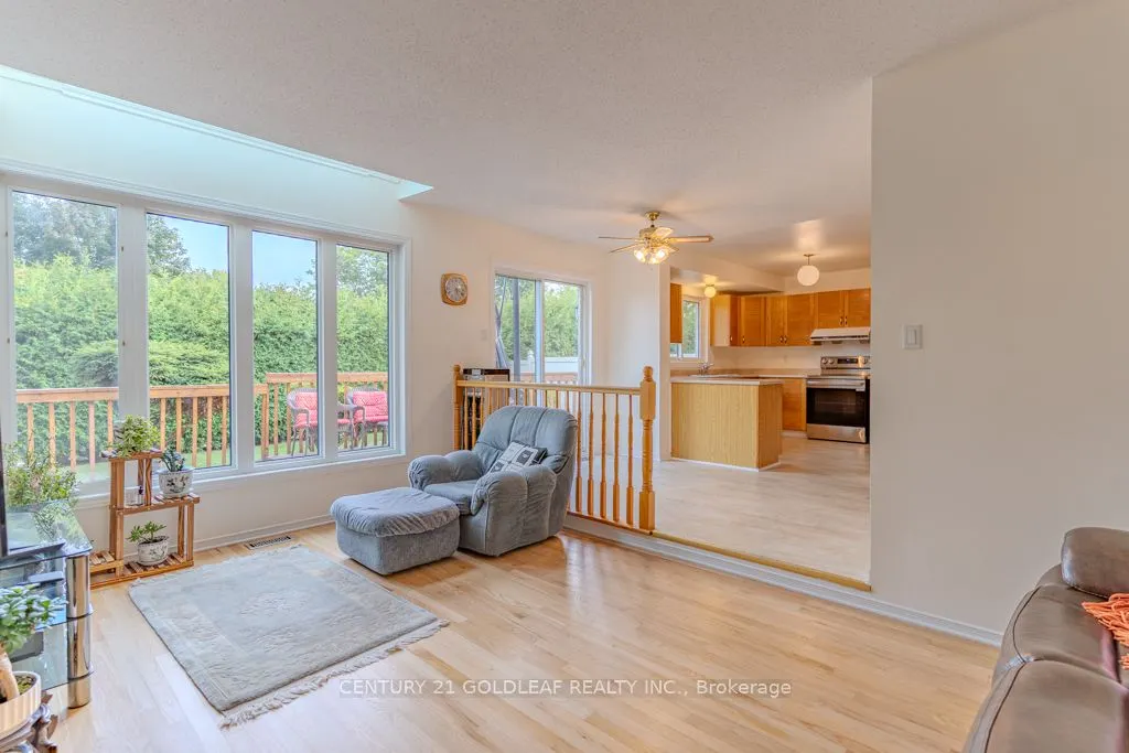 612 Chenier Way
