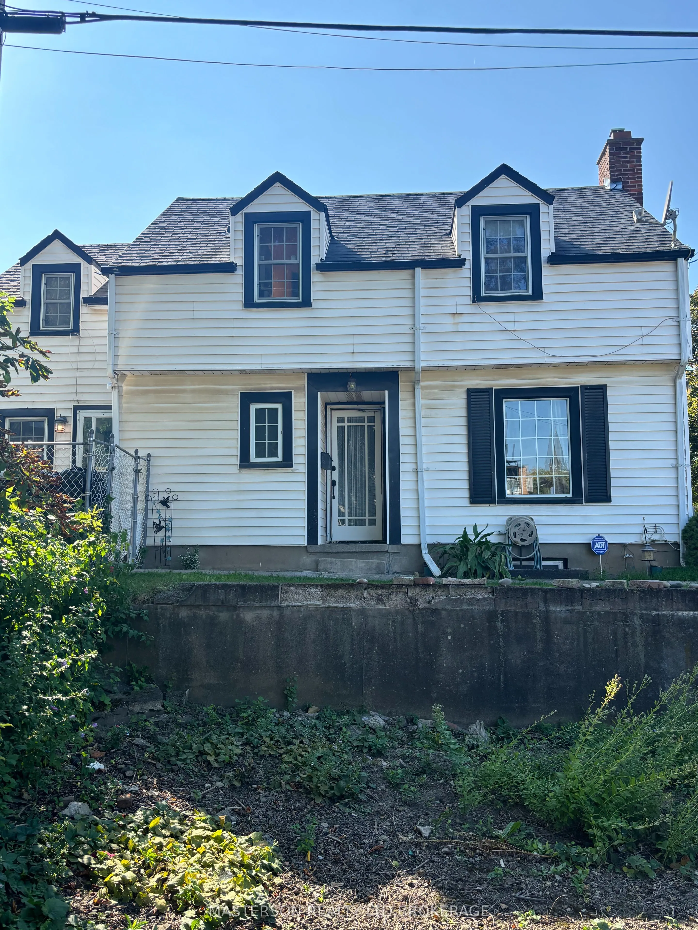12 Chestnut Street E
