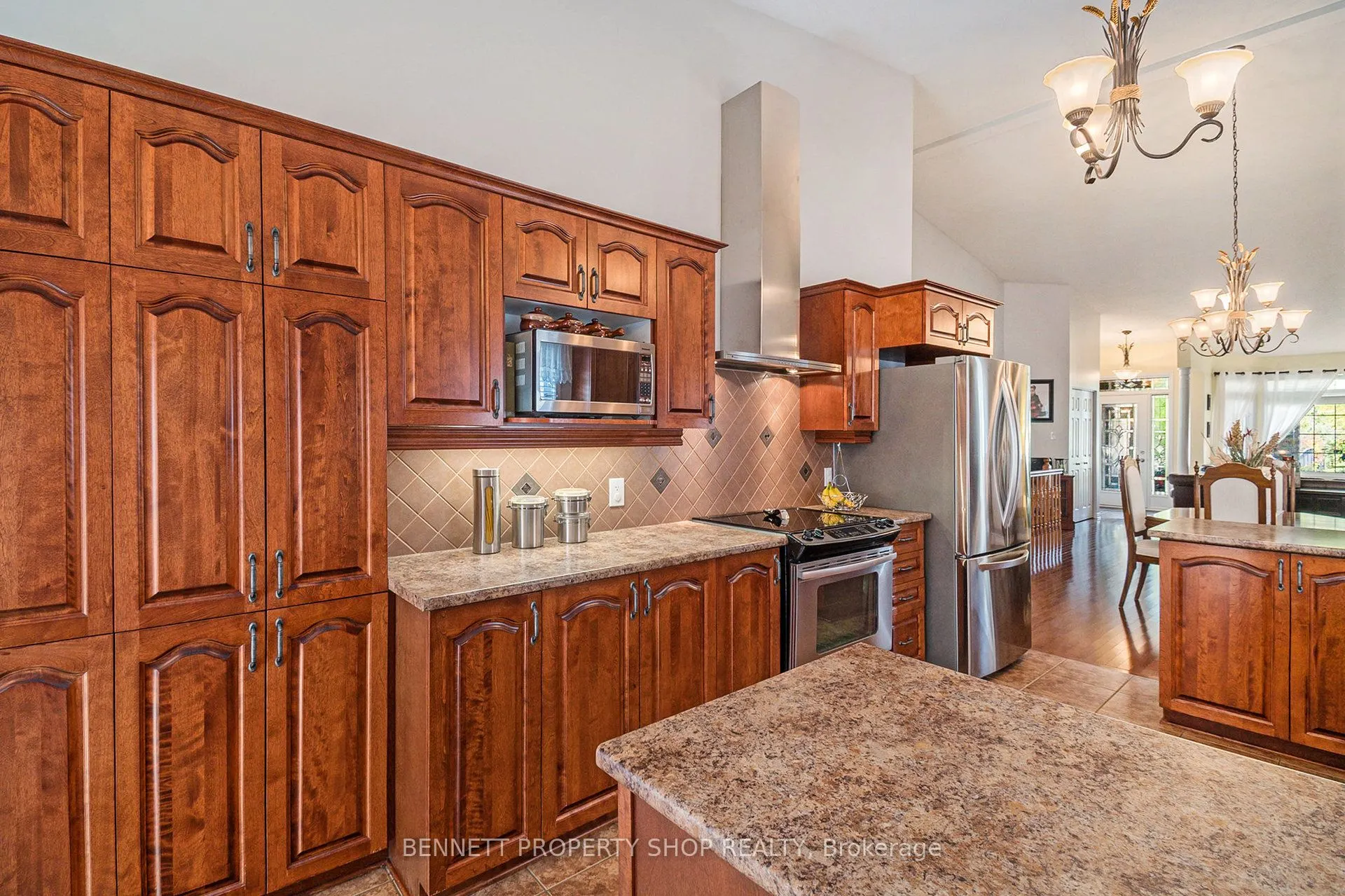 460 Jasper Crescent