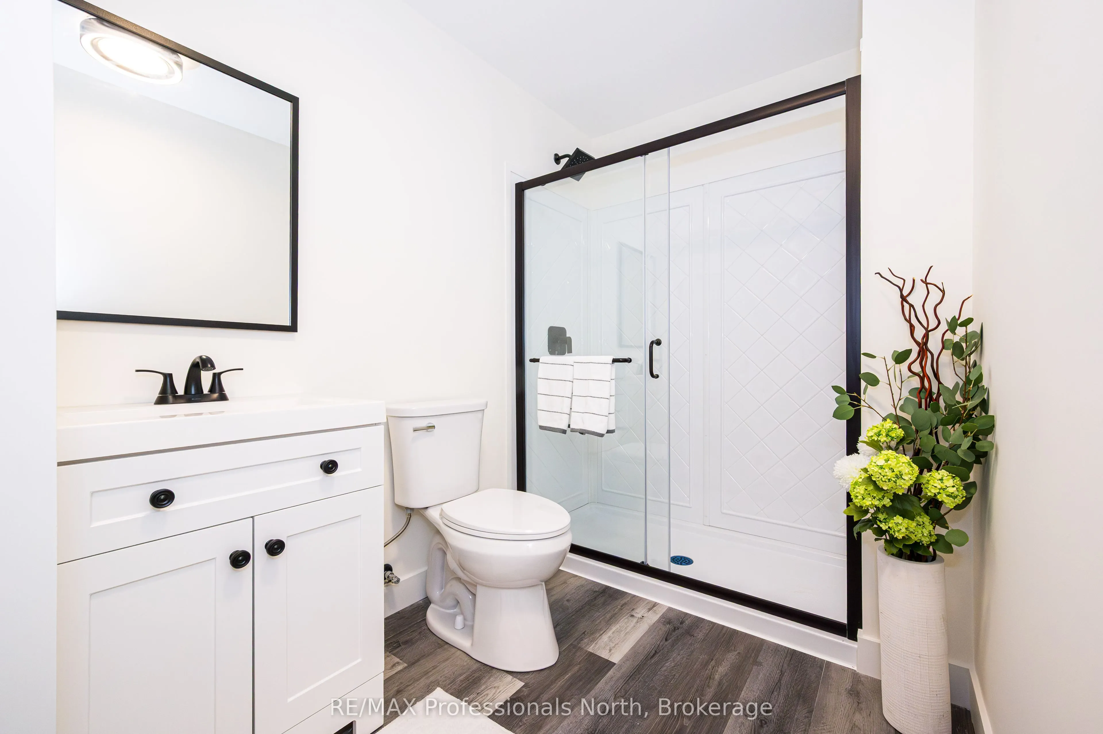106 Ladell Heights Crescent