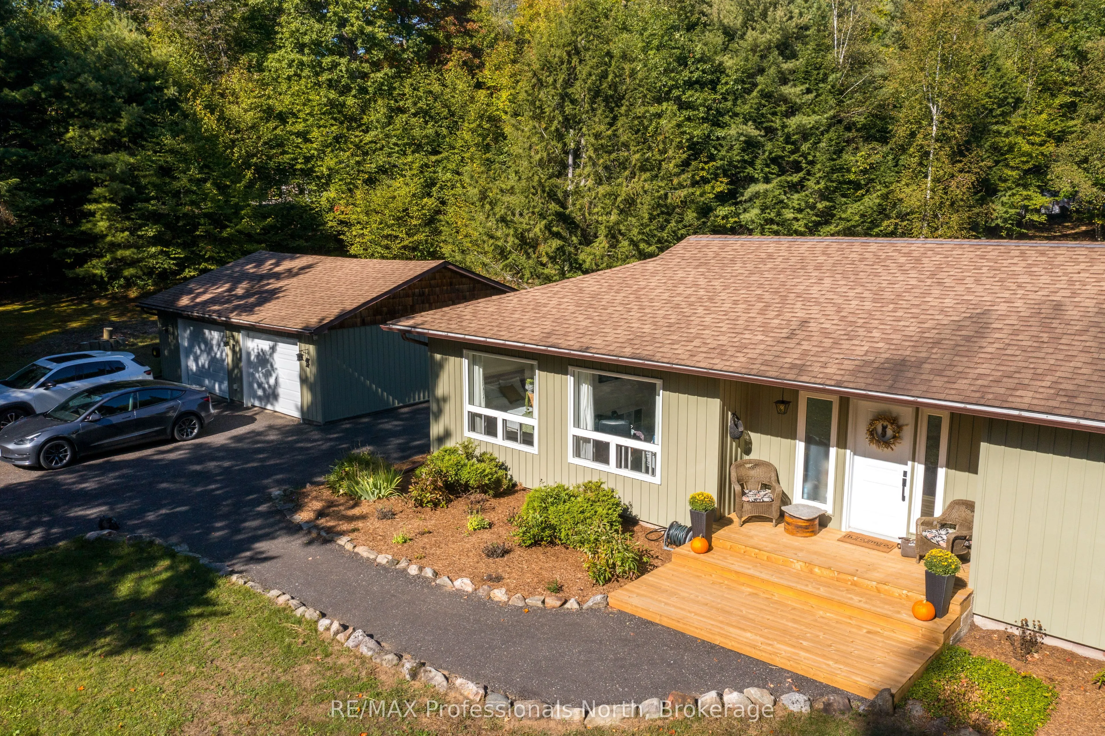 106 Ladell Heights Crescent