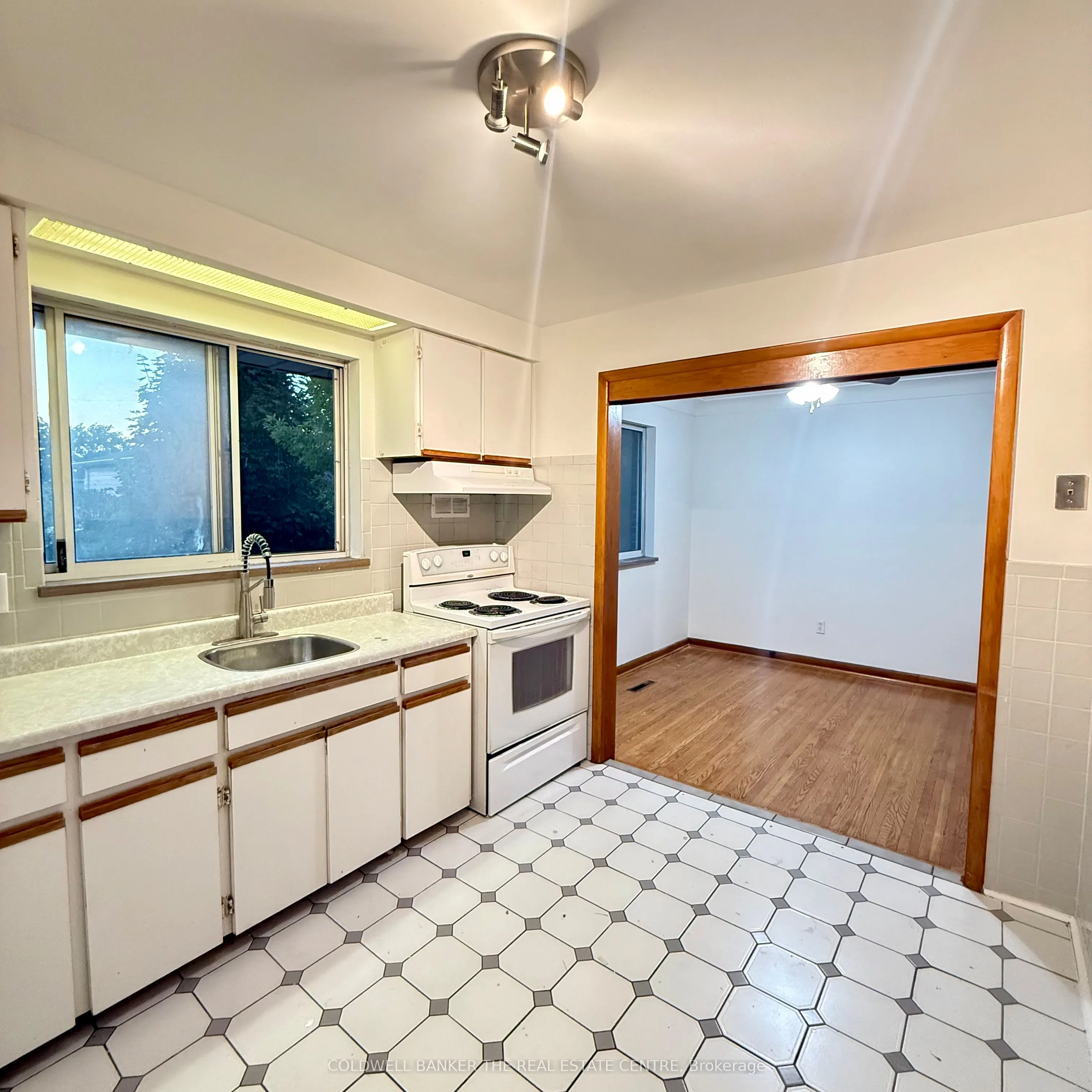 474 Upper Gage Avenue