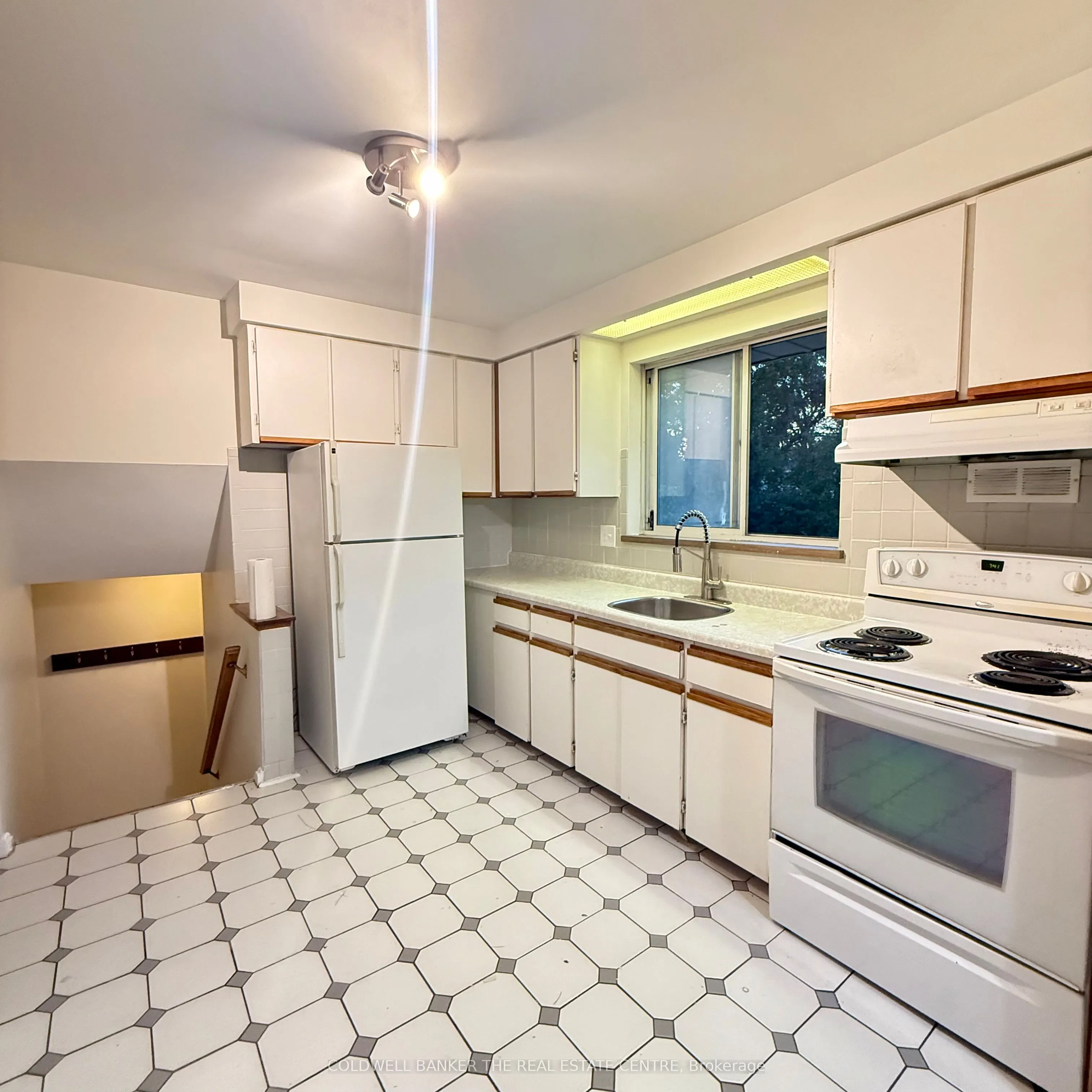 474 Upper Gage Avenue
