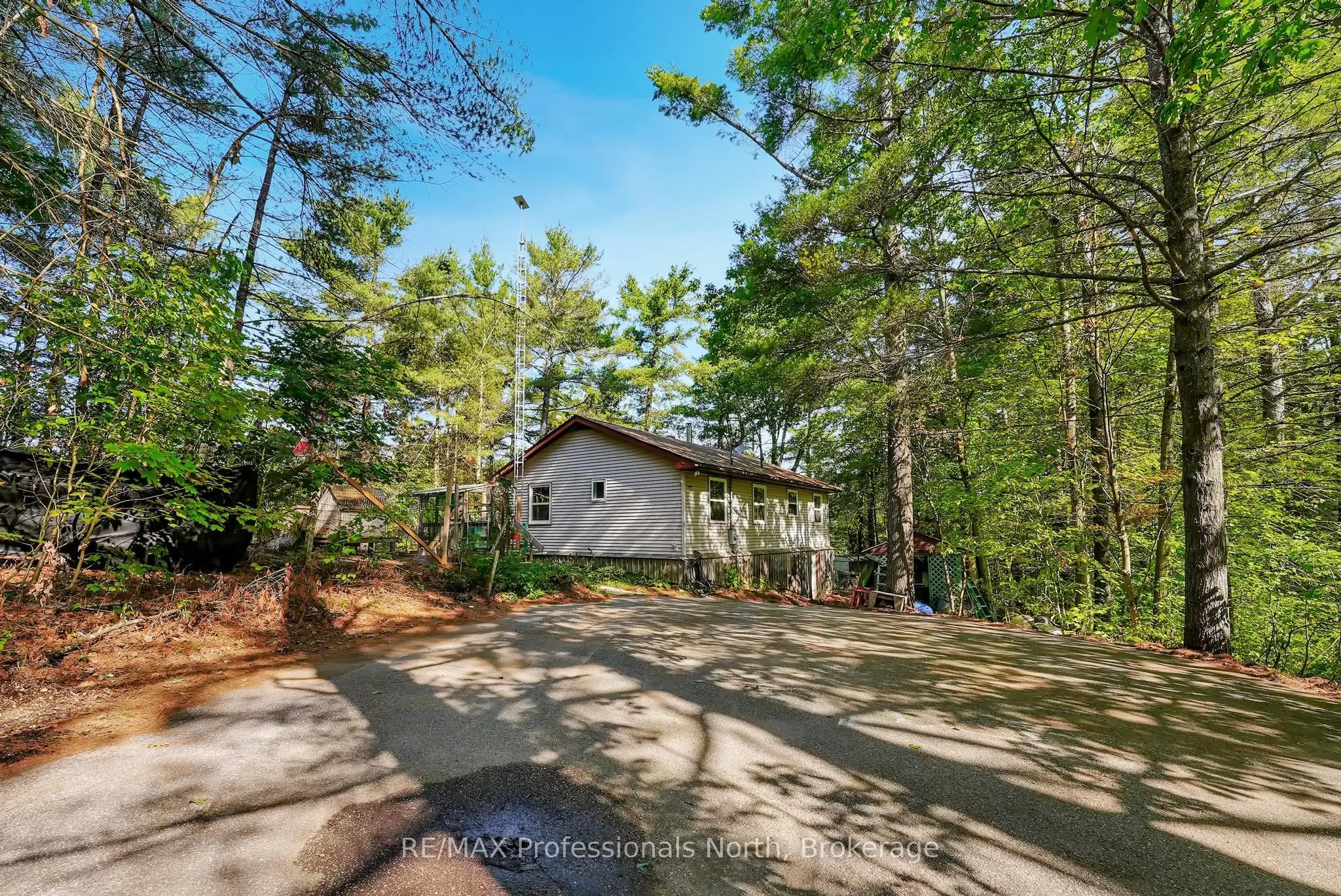 1021 Millwoods Road