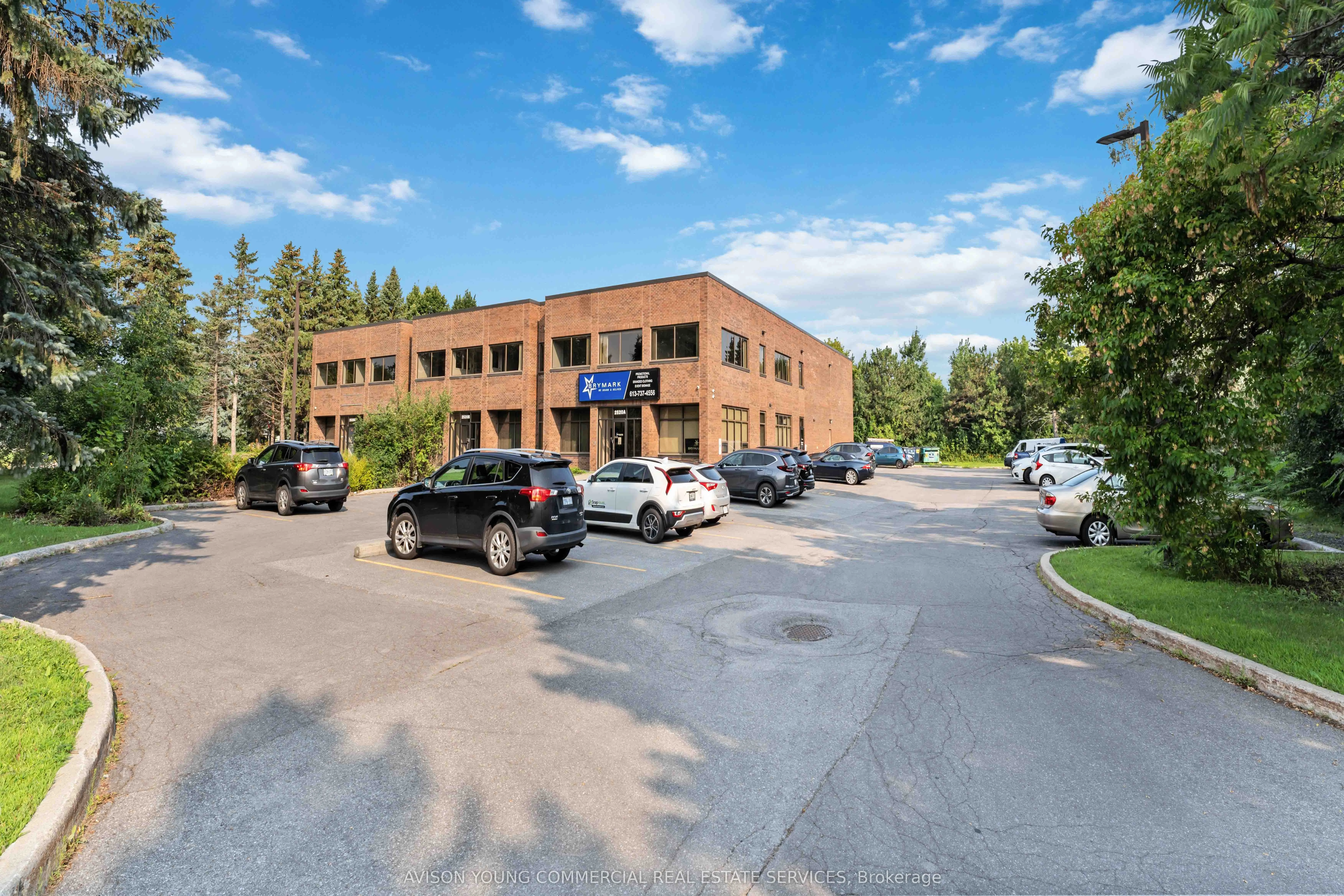 2520 ST LAURENT Boulevard, #B-2