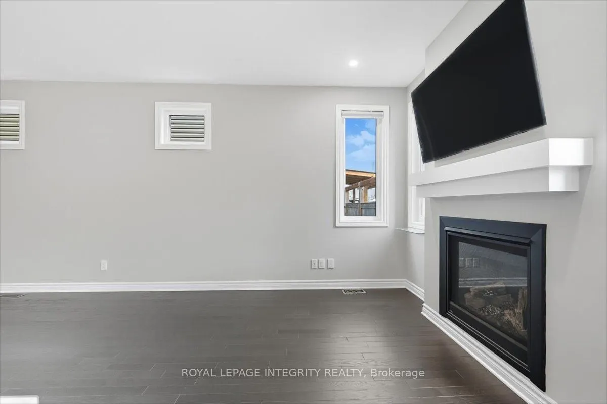 707 Des Aubepines Drive