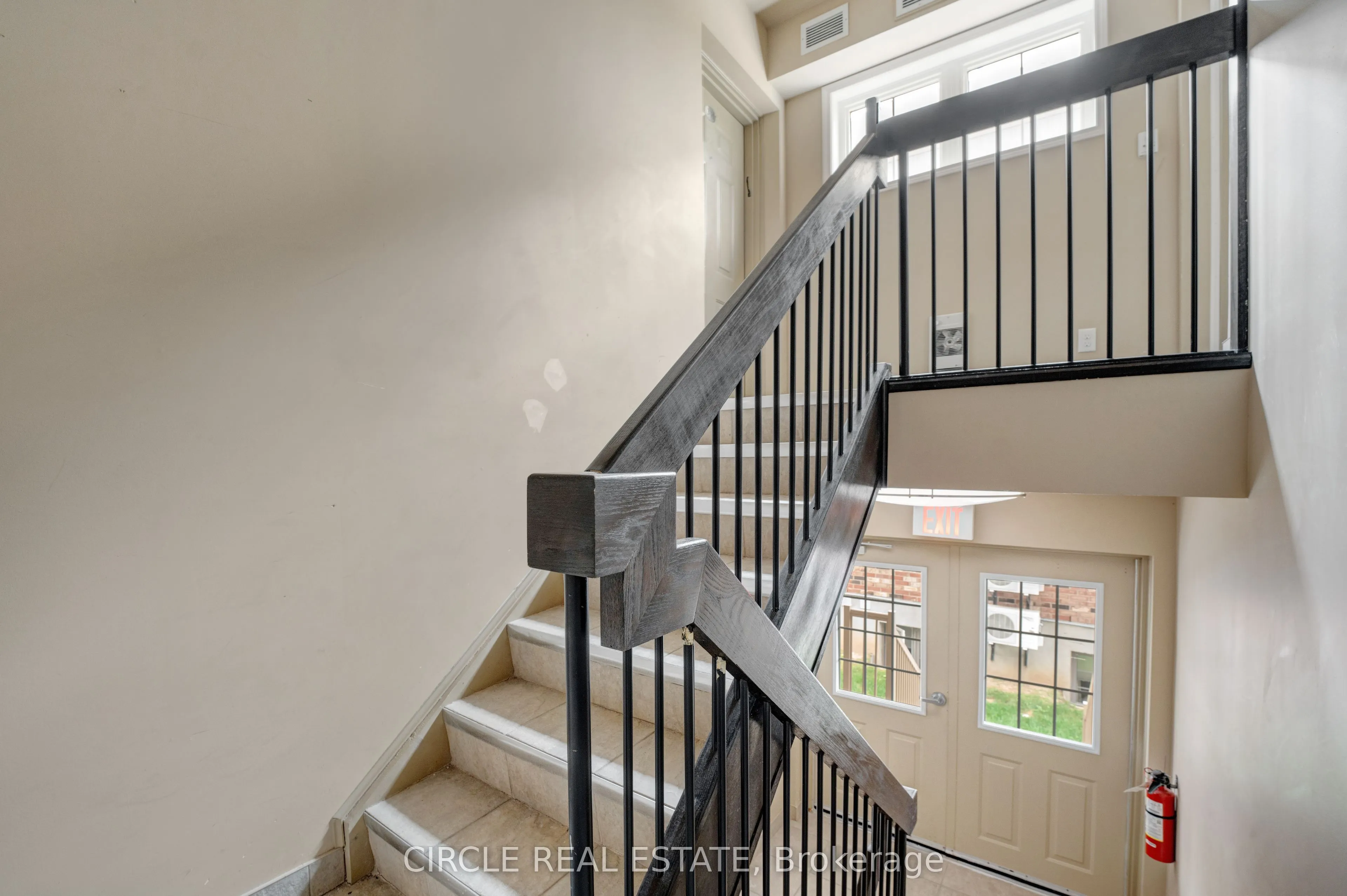 255 Maitland Street, #3H