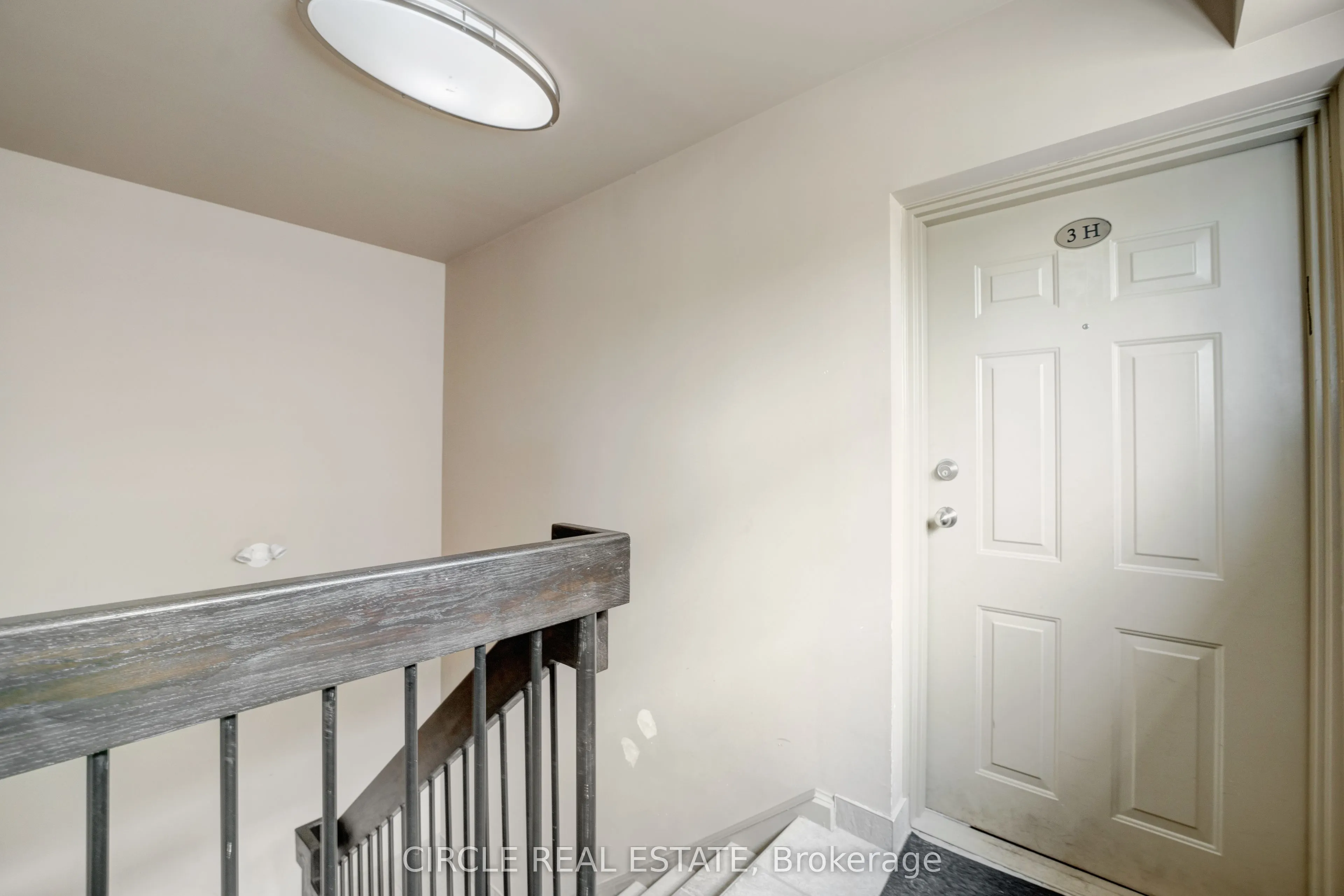 255 Maitland Street, #3H