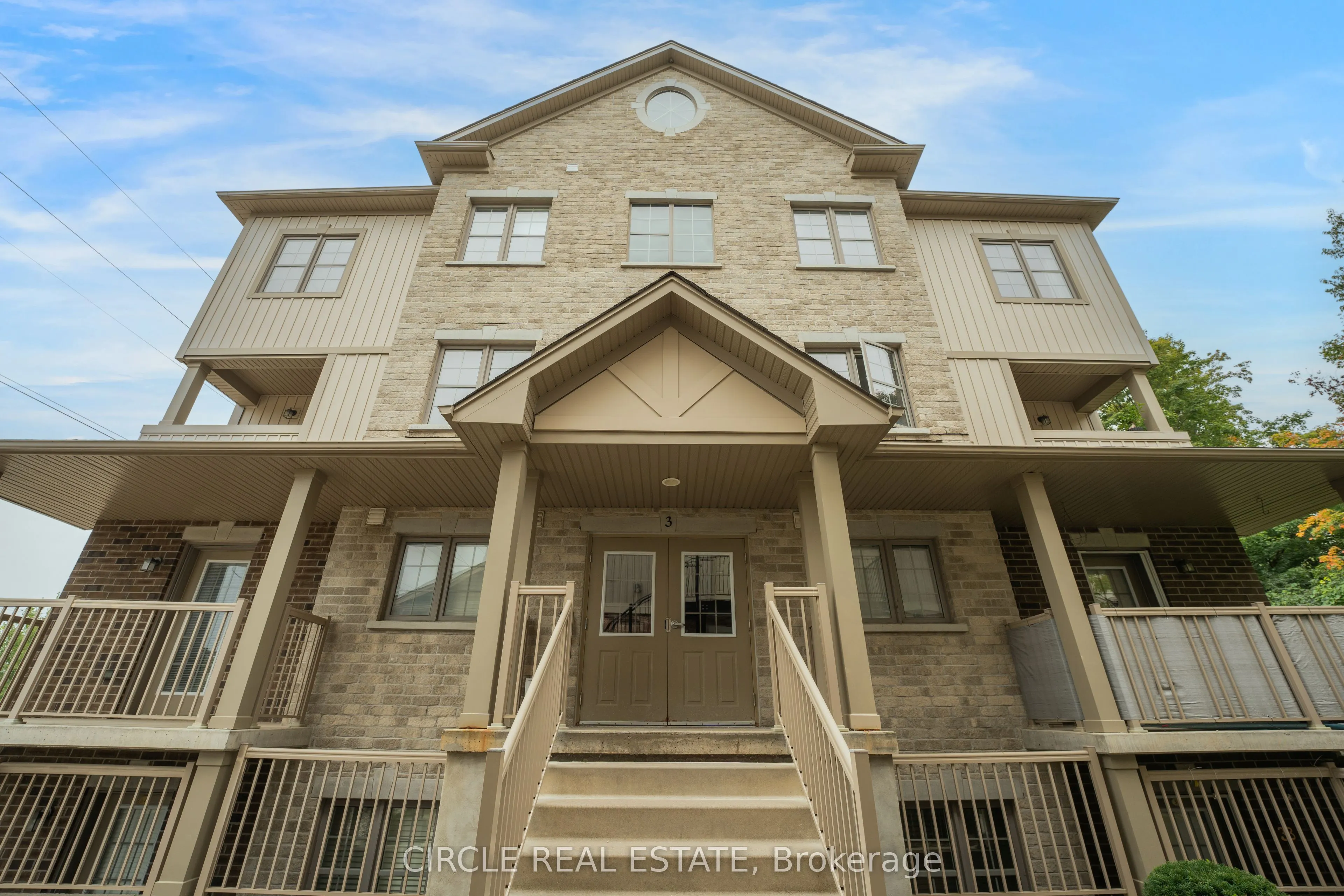 255 Maitland Street, #3H