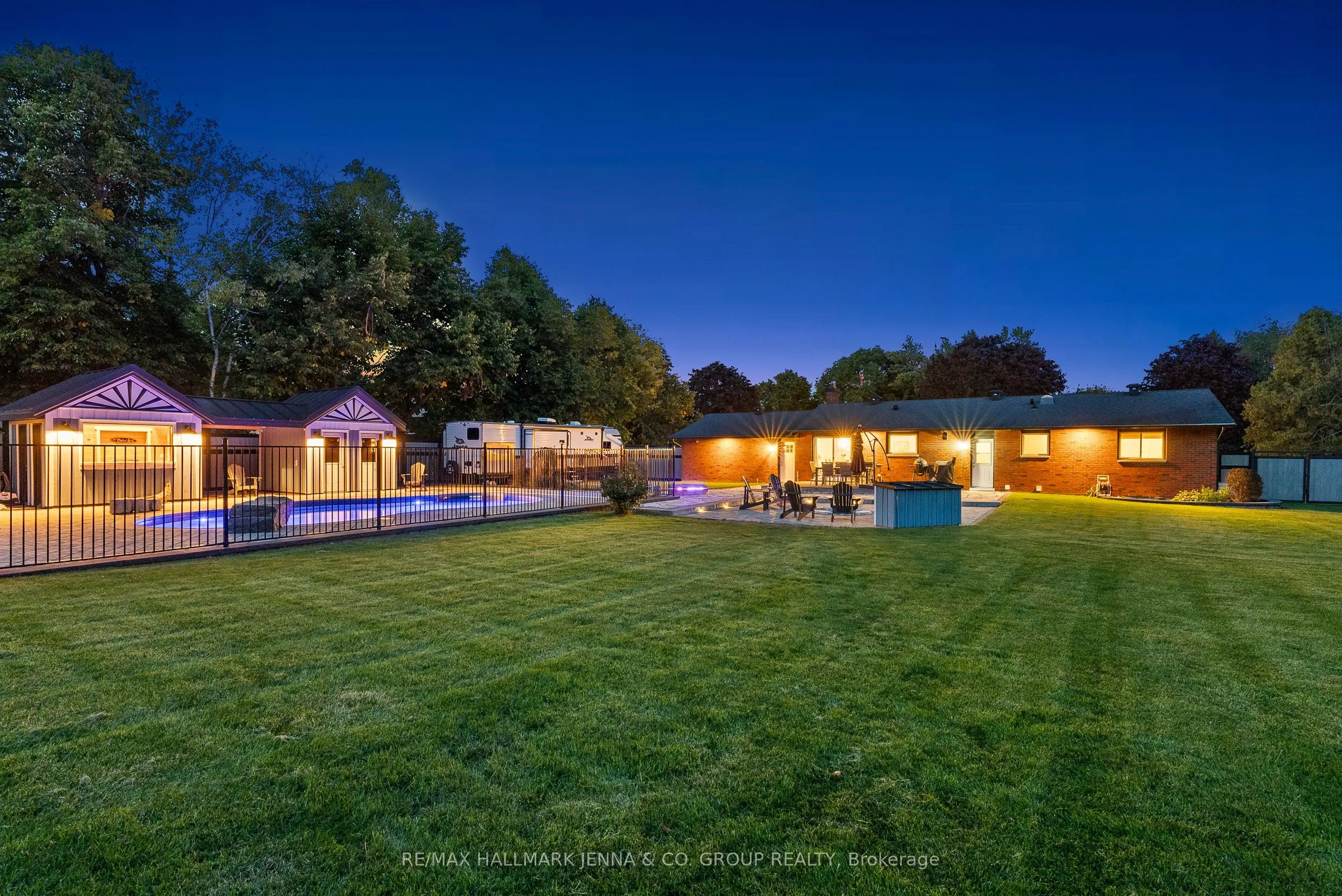 6577 Michelangelo Court