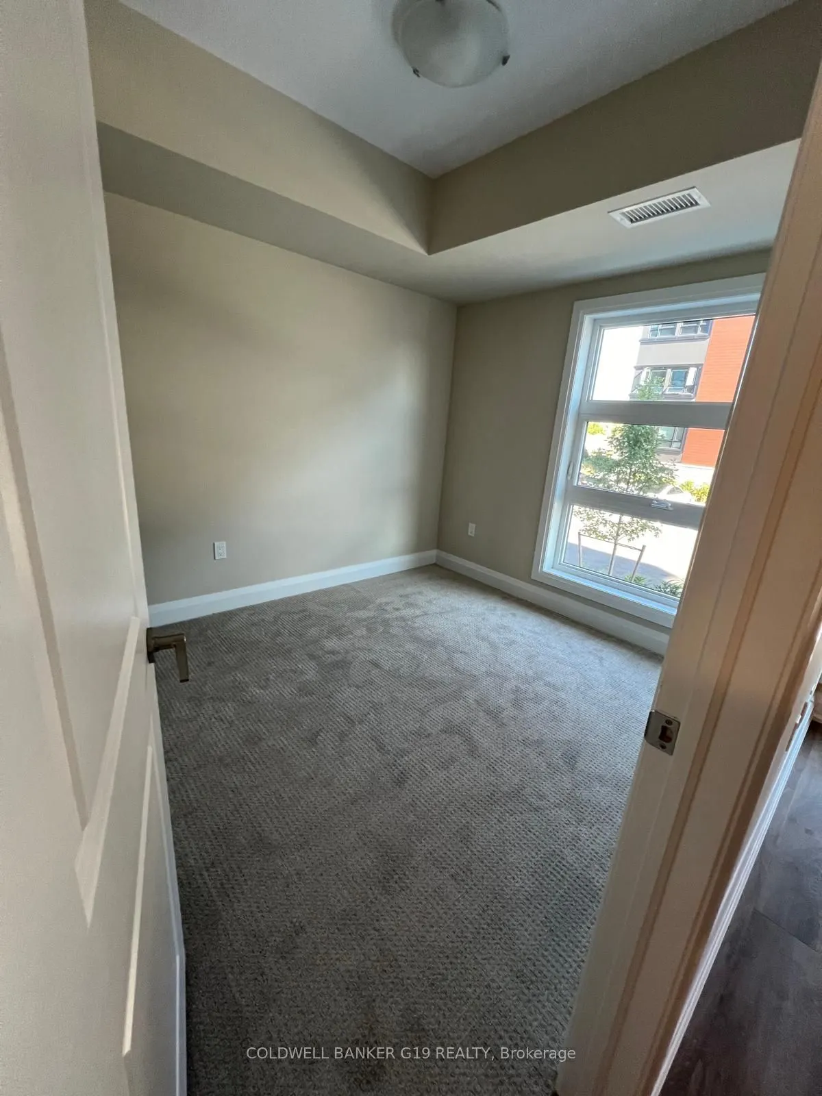 118 Summerside Boulevard, #102