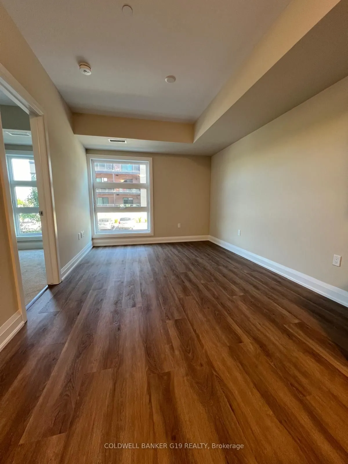 118 Summerside Boulevard, #102
