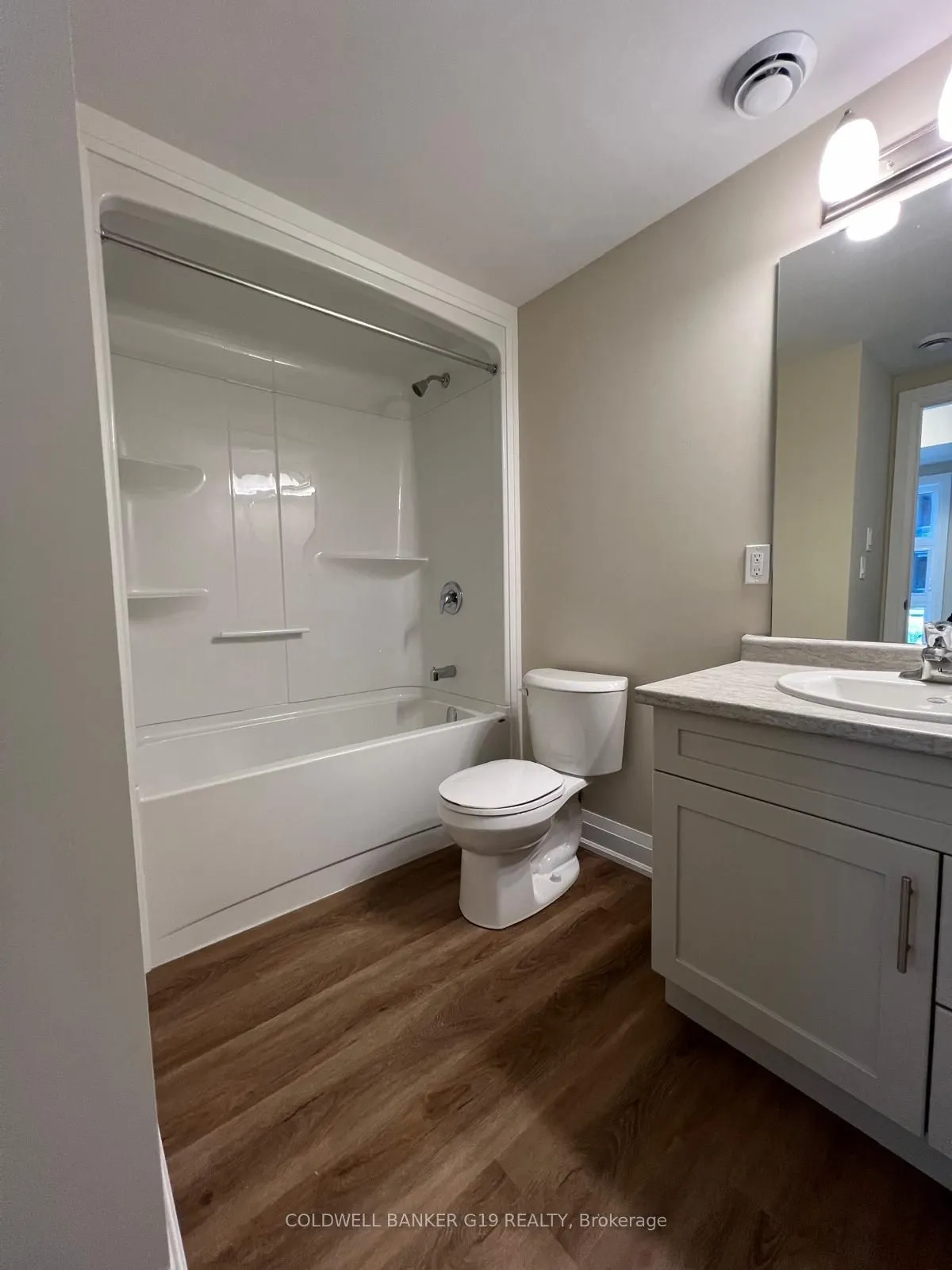 118 Summerside Boulevard, #102