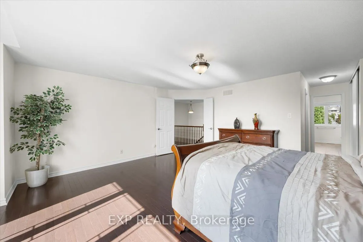 300 Grayburn Way