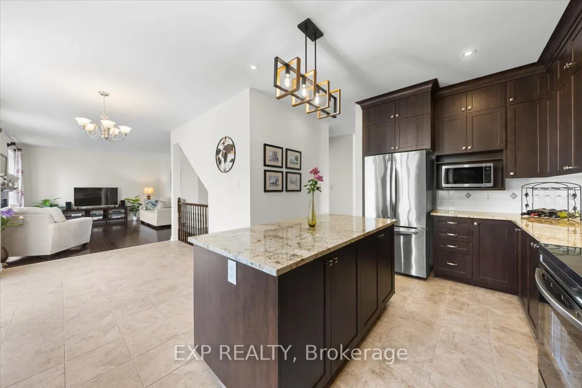 300 Grayburn Way