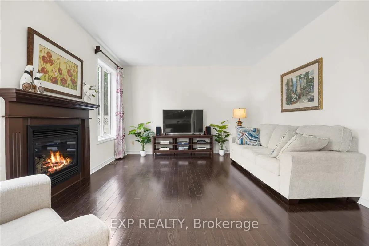 300 Grayburn Way